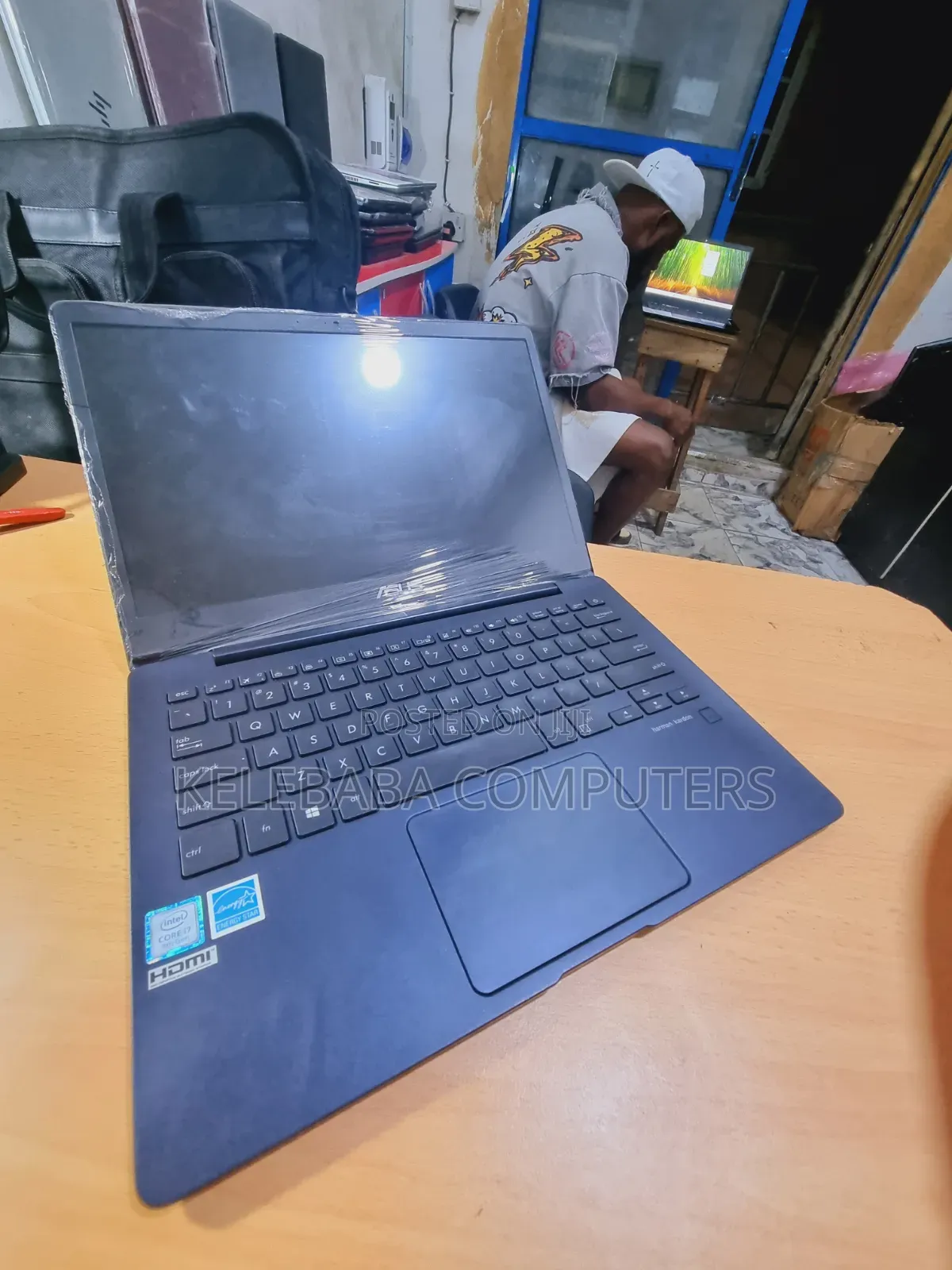 Laptop Asus ZenBook 13 UX331UN 16GB Intel Core i7 SSD 512GB