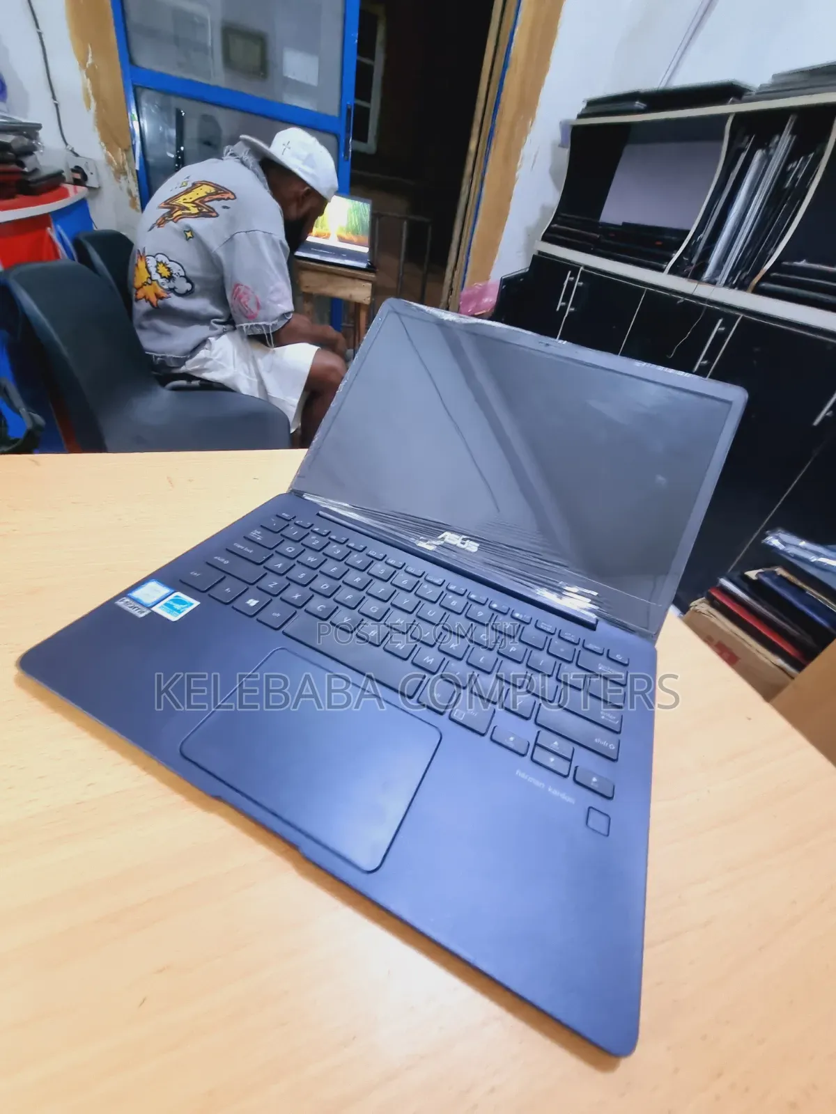 Laptop Asus ZenBook 13 UX331UN 16GB Intel Core i7 SSD 512GB