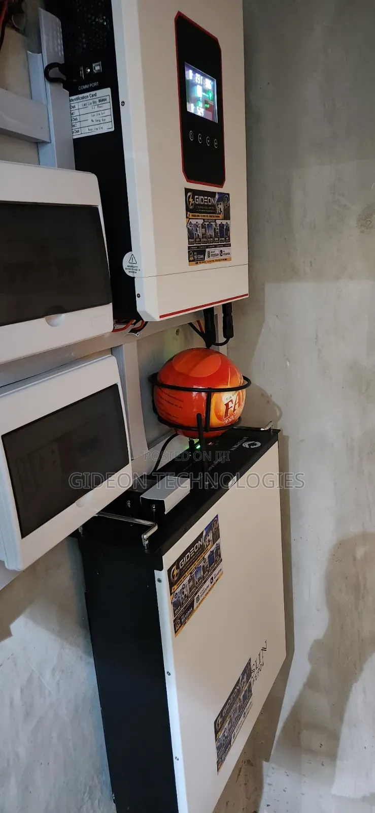 6.2KW Hybrid Inverter + 5KWH Lithium Battery + 6 X 650W Panels |