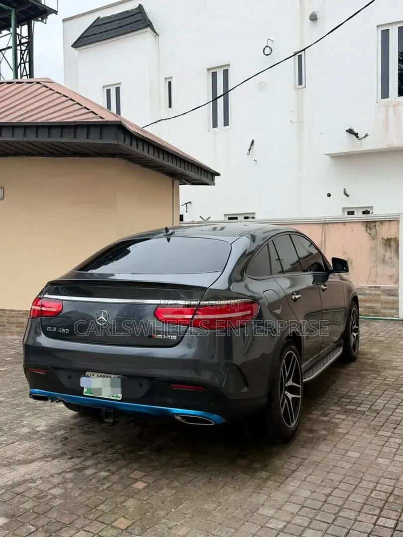 Mercedes-Benz GLE-Class 2016 Gray