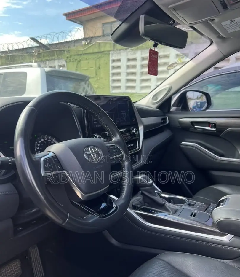 Toyota Highlander Platinum 2021 White
