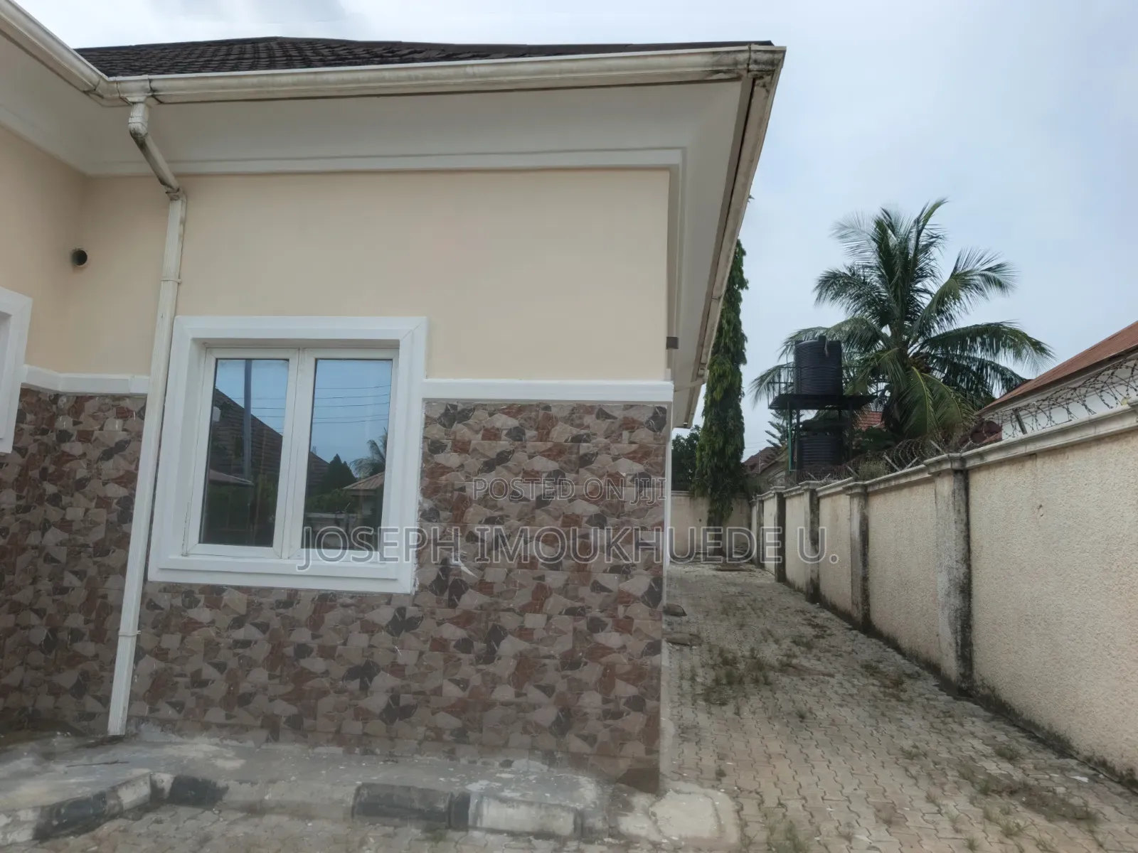 5bdrm Bungalow in Lokogoma Estate for rent
