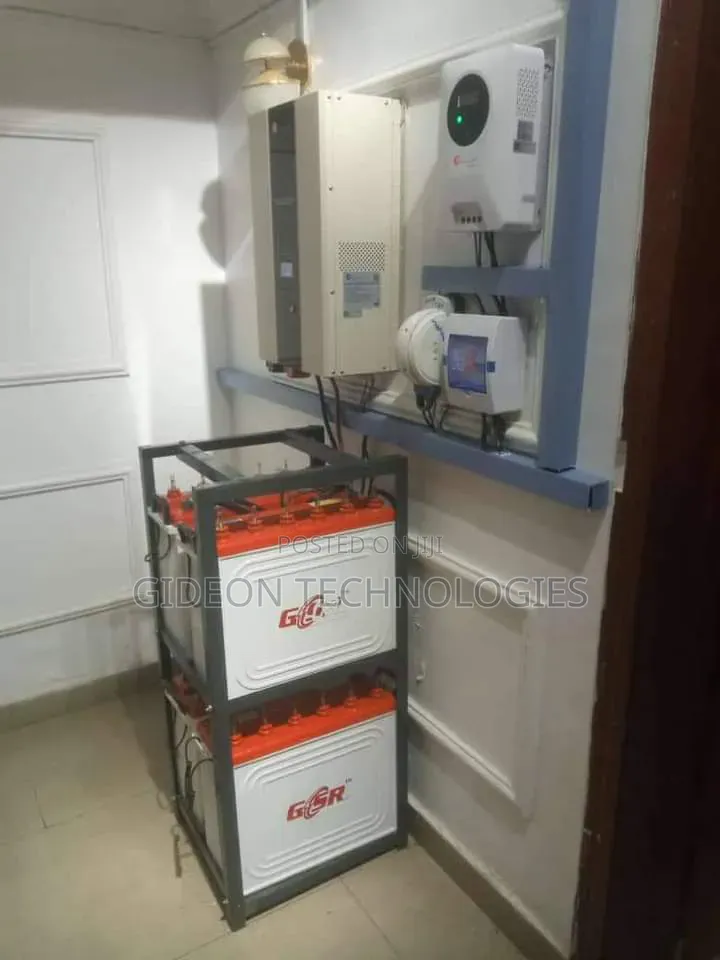 5KVA Inverter + 4 X 220Ah Tubular Batteries + 8 X 650W Panels