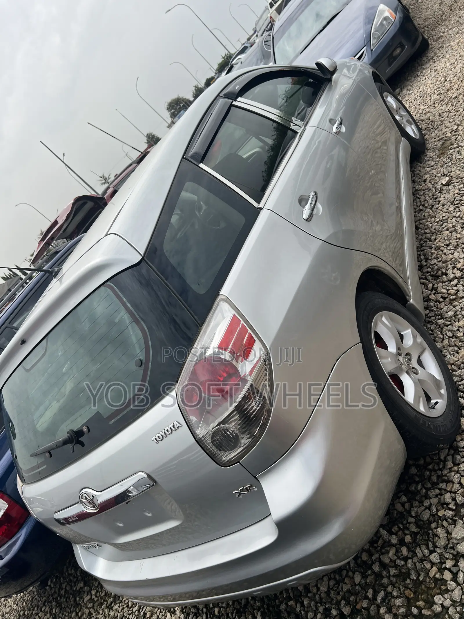 Toyota Matrix XR Hatchback FWD (1.8L 4cyl 4A) 2008 Silver