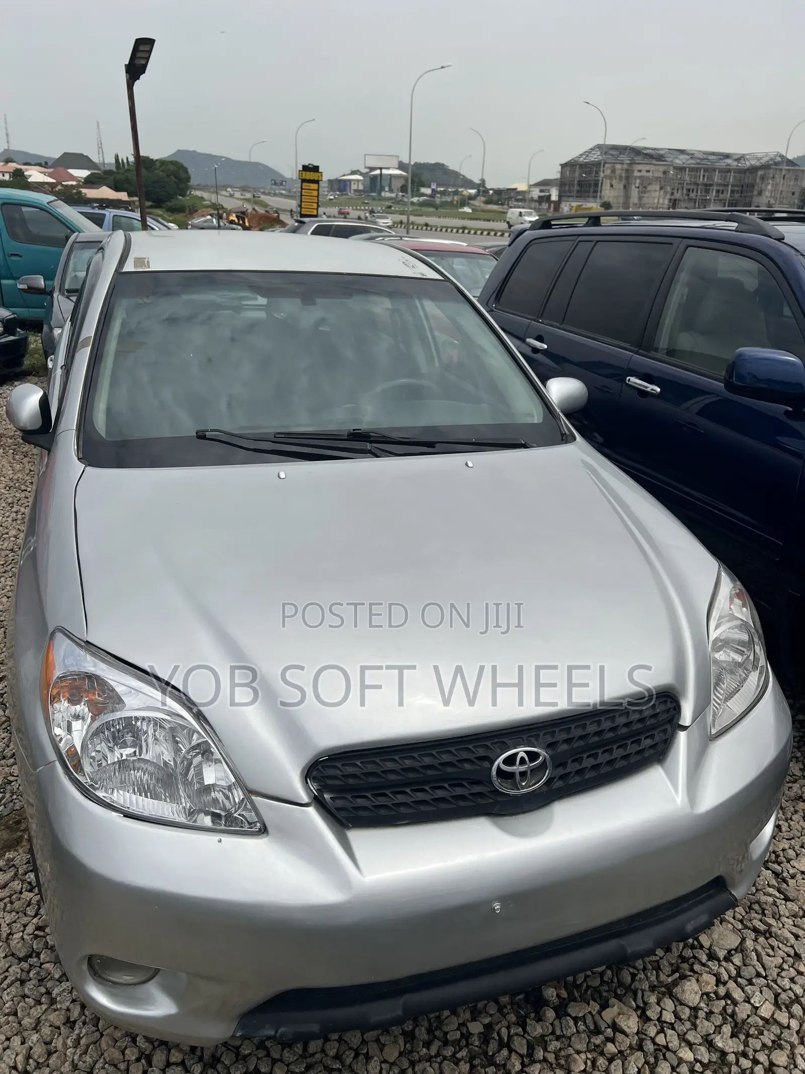 Toyota Matrix XR Hatchback FWD (1.8L 4cyl 4A) 2008 Silver