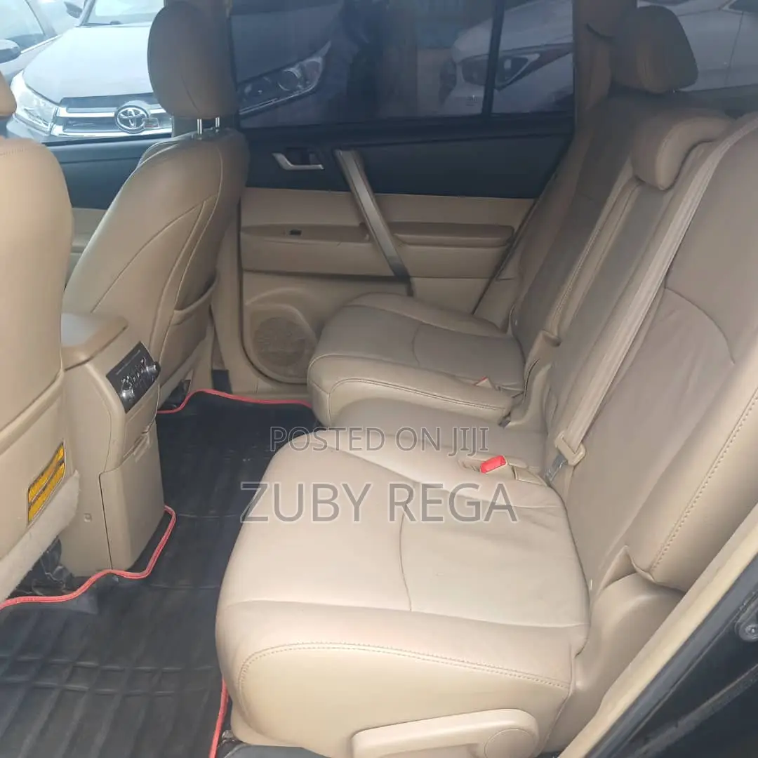 Toyota Highlander 2012 Black