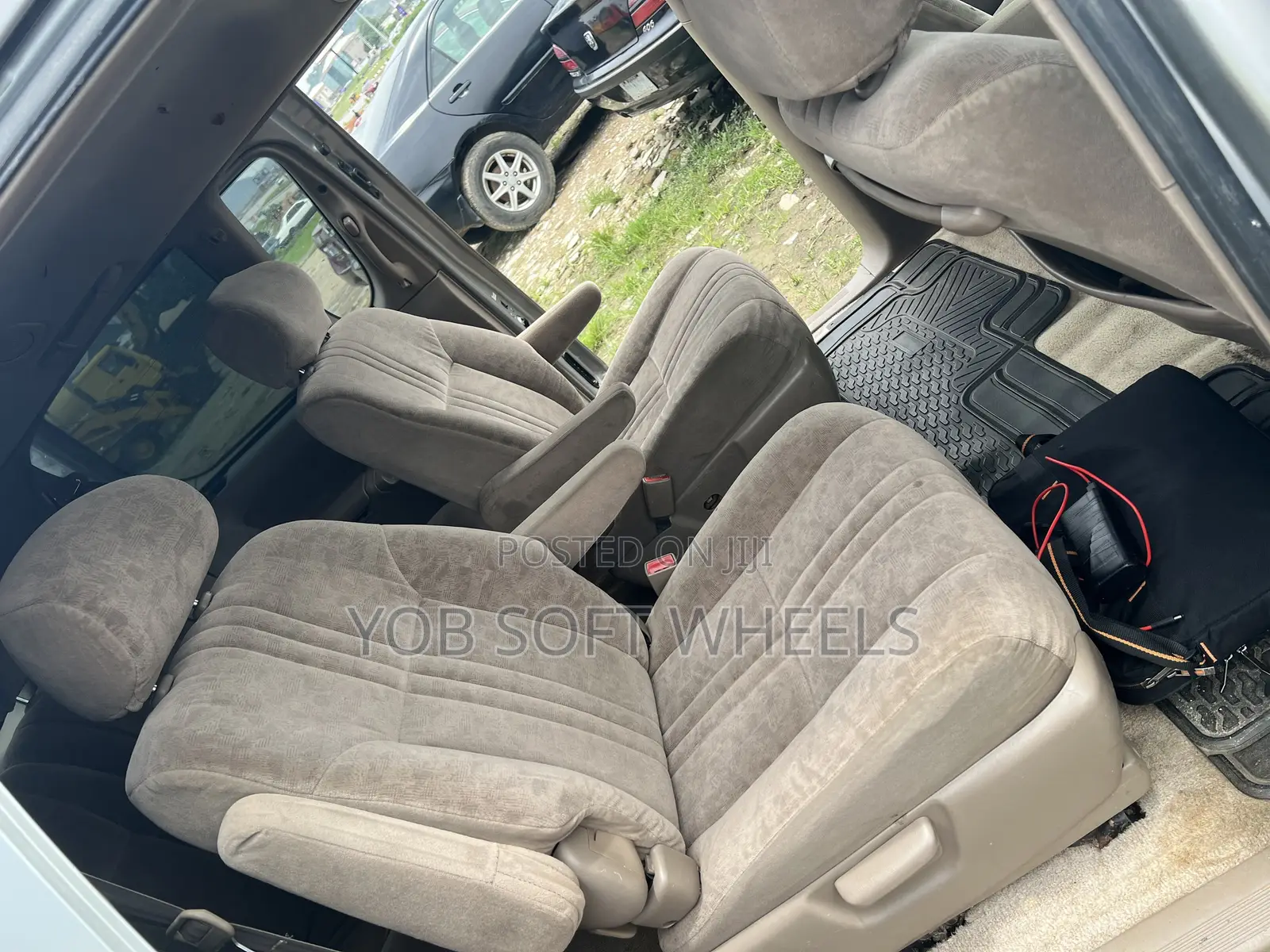 Toyota Sienna XLE 2002 Silver