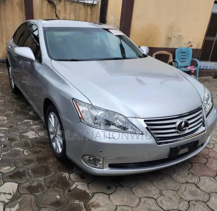 Lexus ES 350 2011 Silver