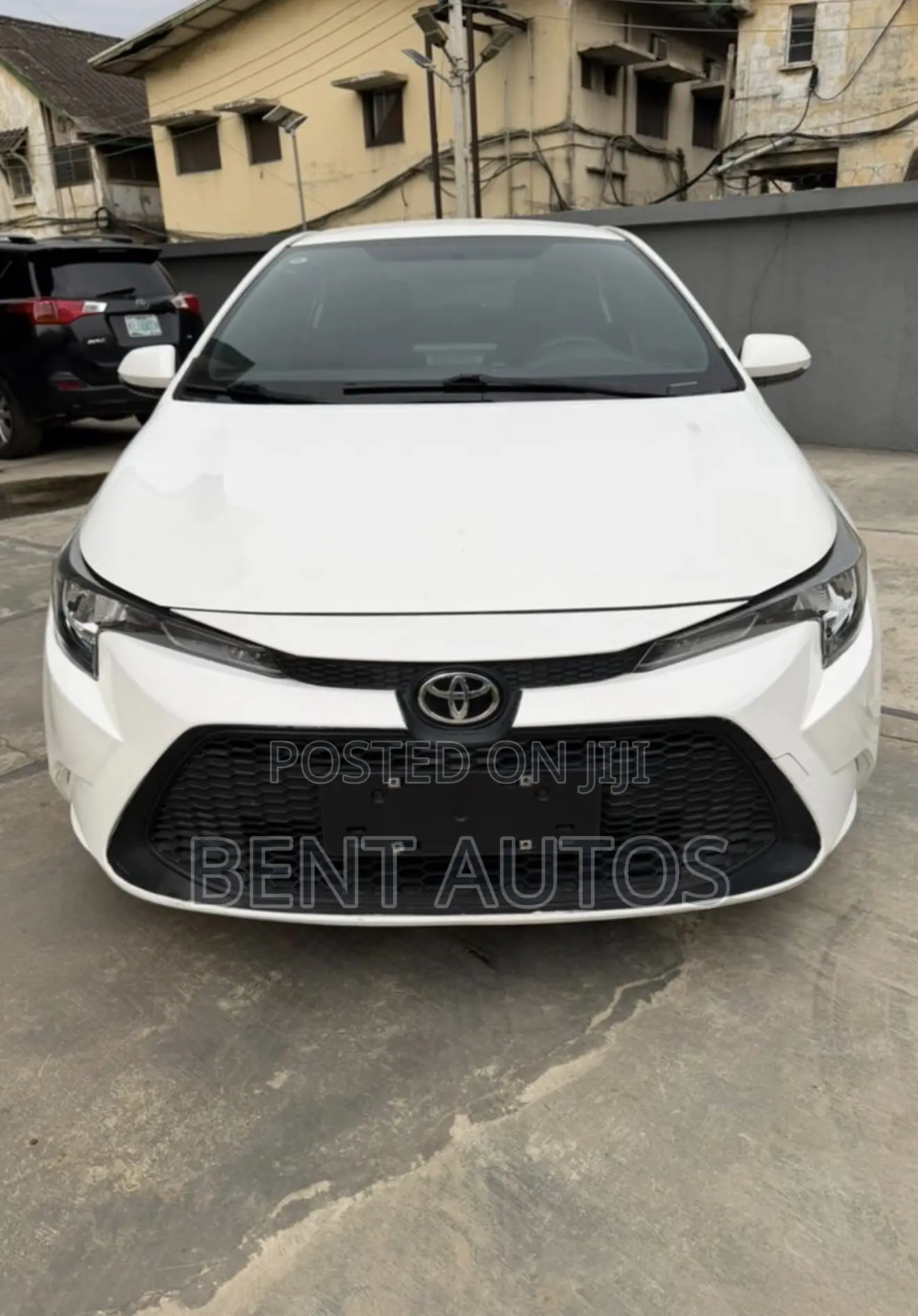 Toyota Corolla LE 2022 White