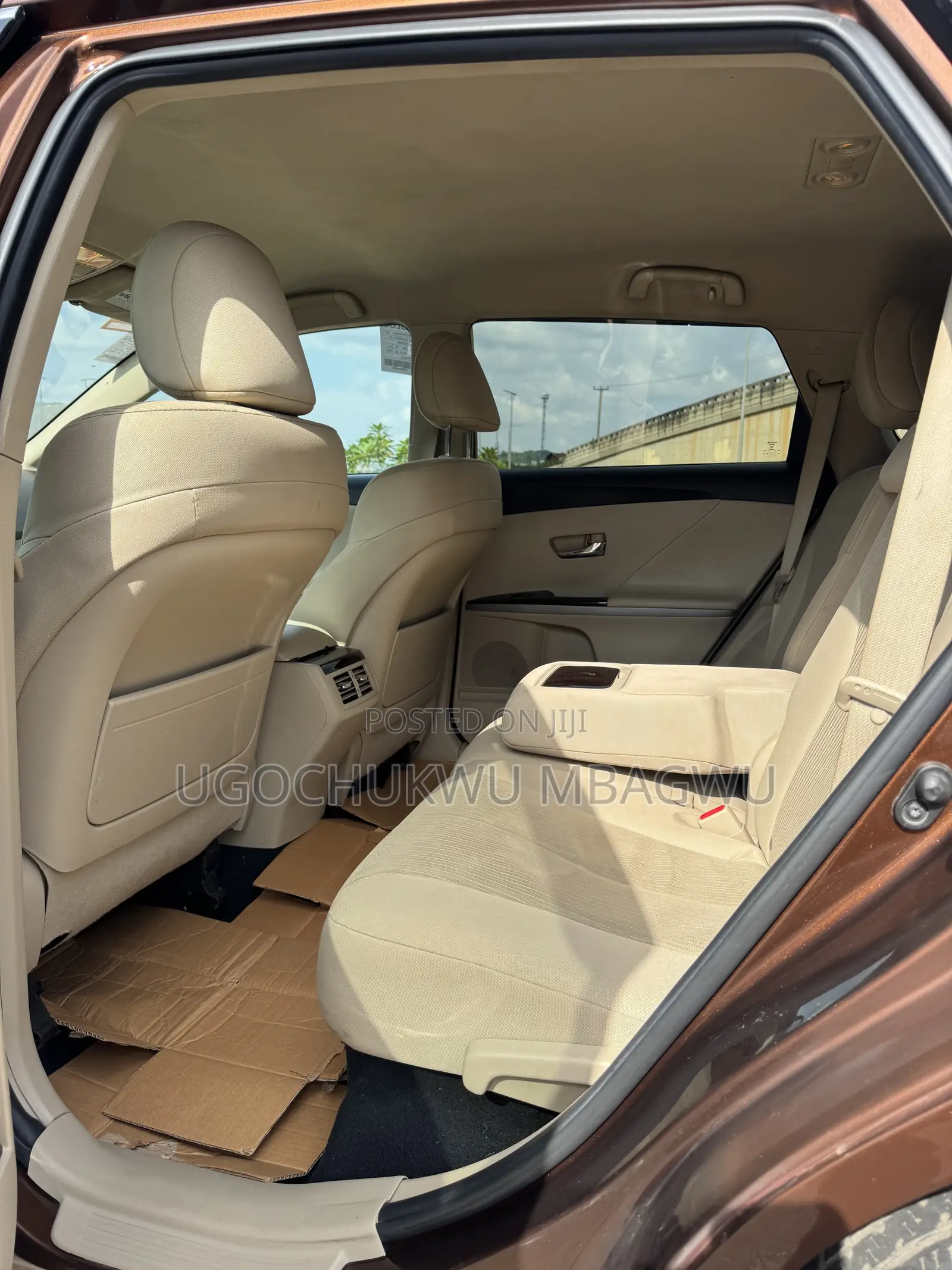 Toyota Venza LE 2011 Brown