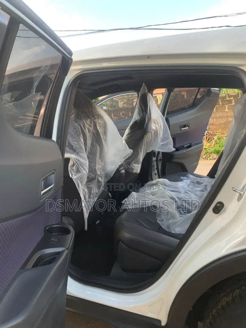 Toyota C-HR 2021 White