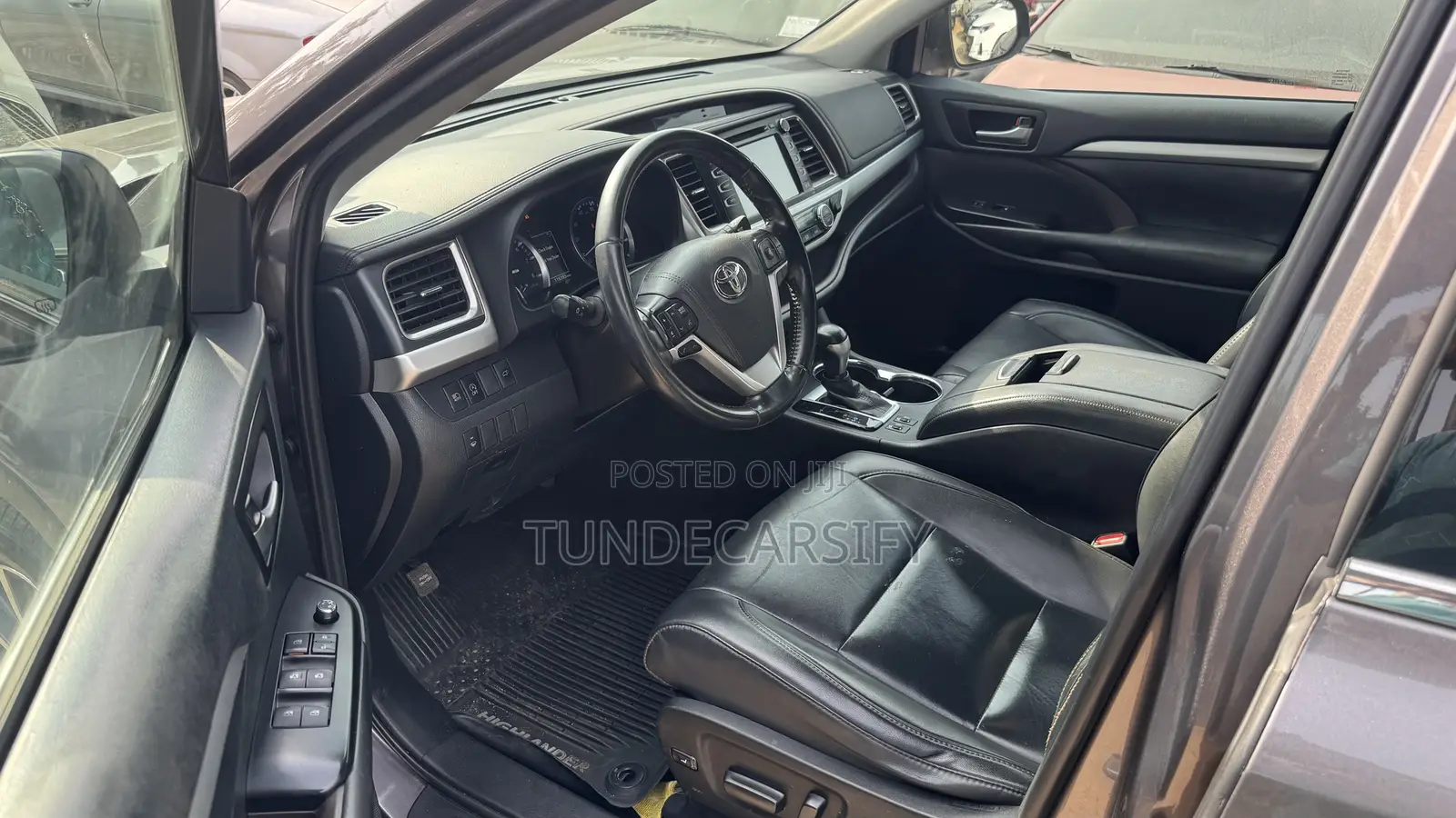 Toyota Highlander 2019 Gray