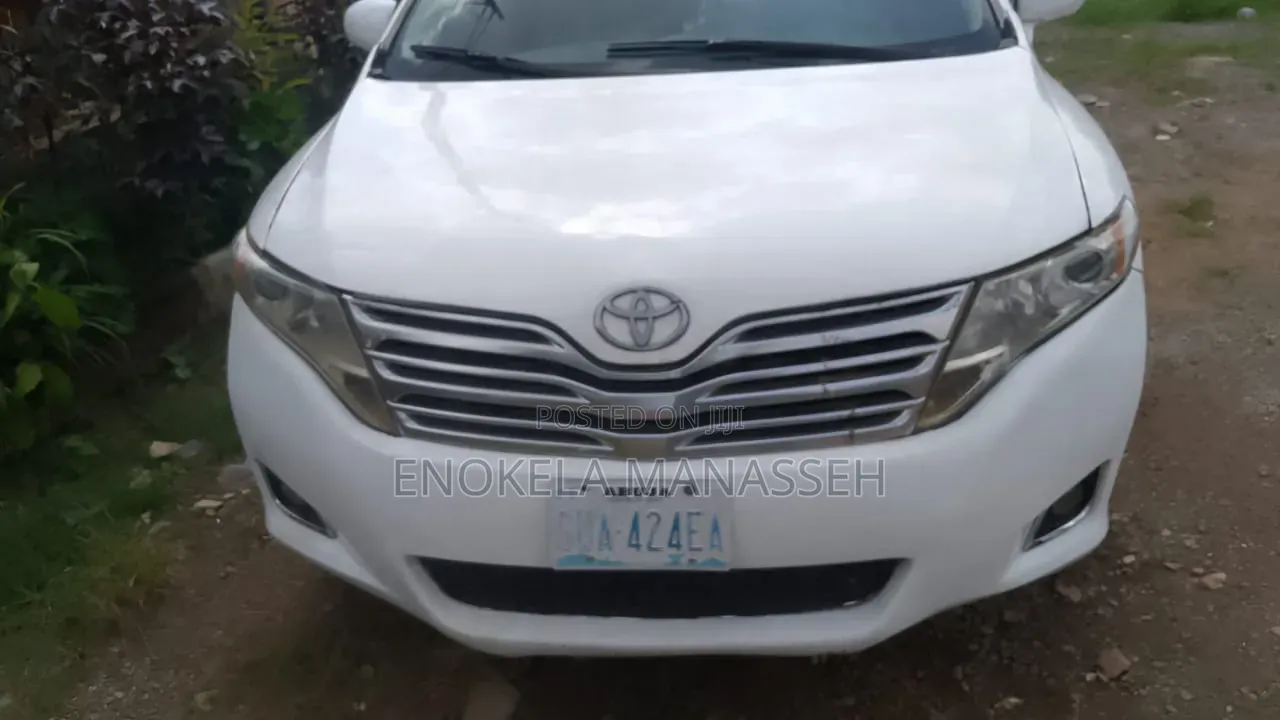 Toyota Venza Limited 2010 White