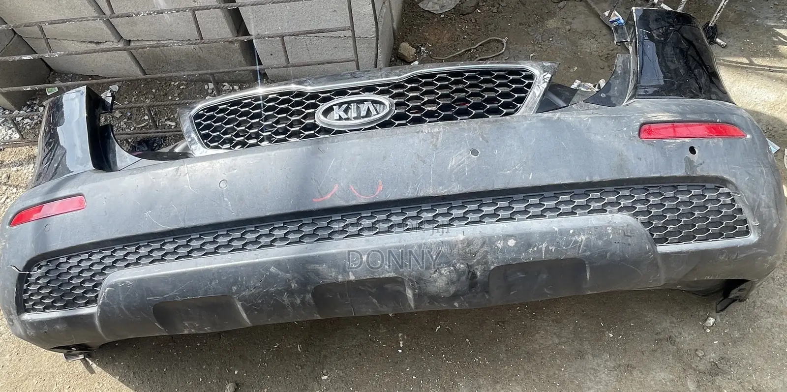 Kia Sorento 2012 Complete Back Bumper