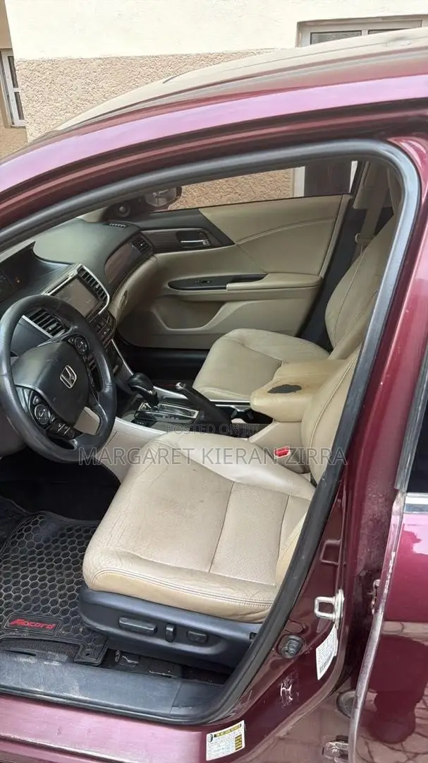 Honda Accord Touring V6 4dr Sedan FWD (3.5L 6cyl 6A) 2017 Maroon