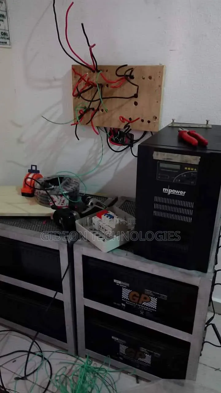 10KVA Inverter (120A MPPT) + 8 X 200Ah Dry Cell + 24 X 550W