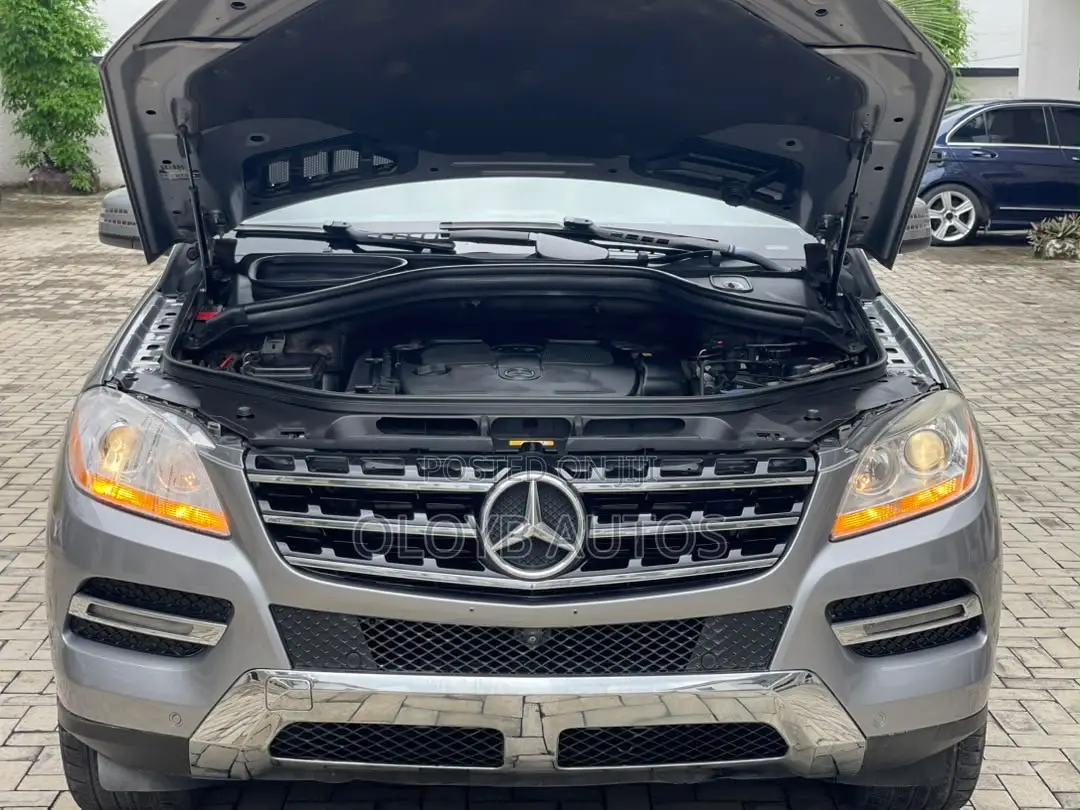 Mercedes-Benz M Class ML350 4MATIC 4dr SUV AWD (3.5L 6cyl 7A) 2014