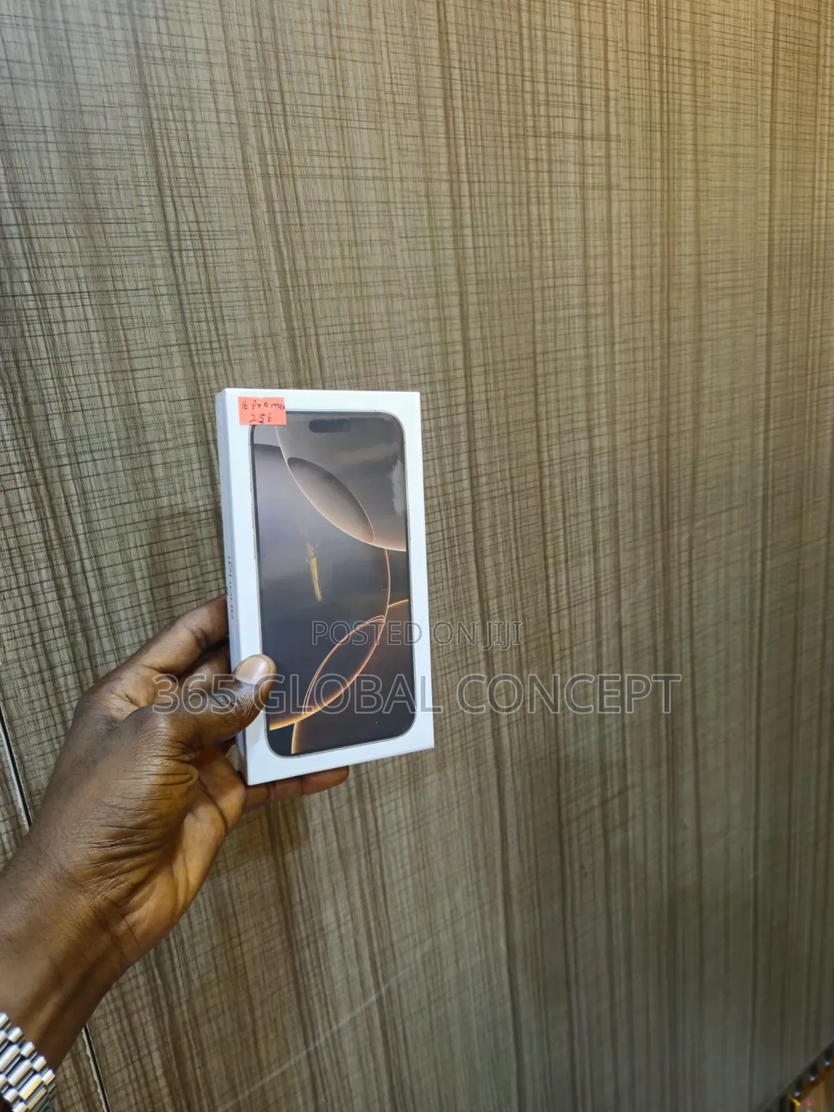 New Apple iPhone 16 Pro Max 256 GB Silver