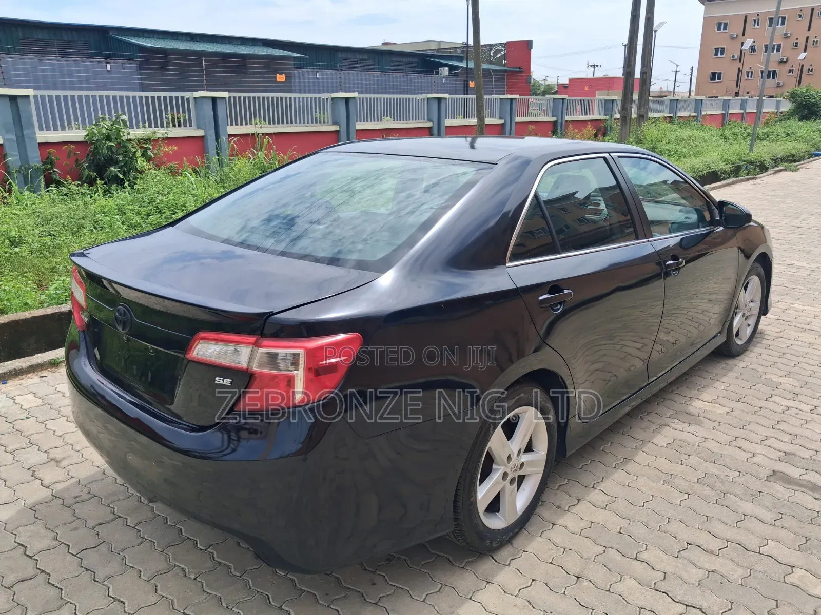 Toyota Camry SE 4dr Sedan (2.5L 4cyl 6A) 2012 Black