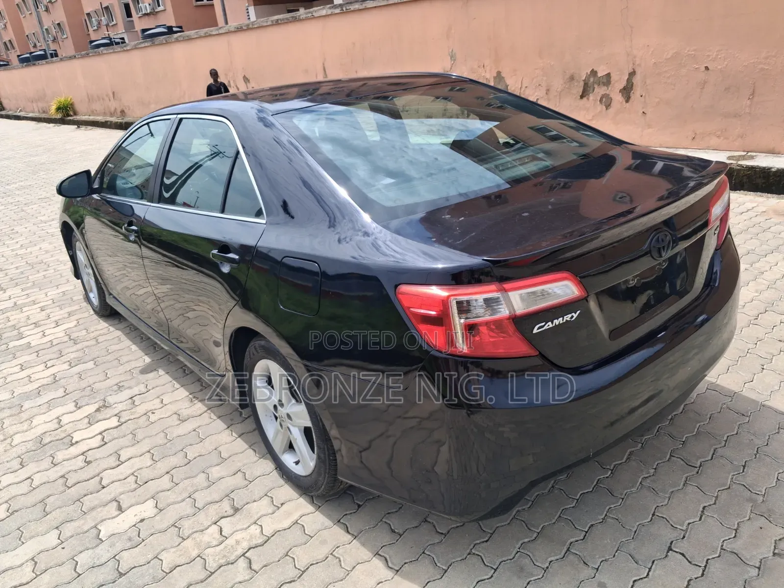 Toyota Camry SE 4dr Sedan (2.5L 4cyl 6A) 2012 Black