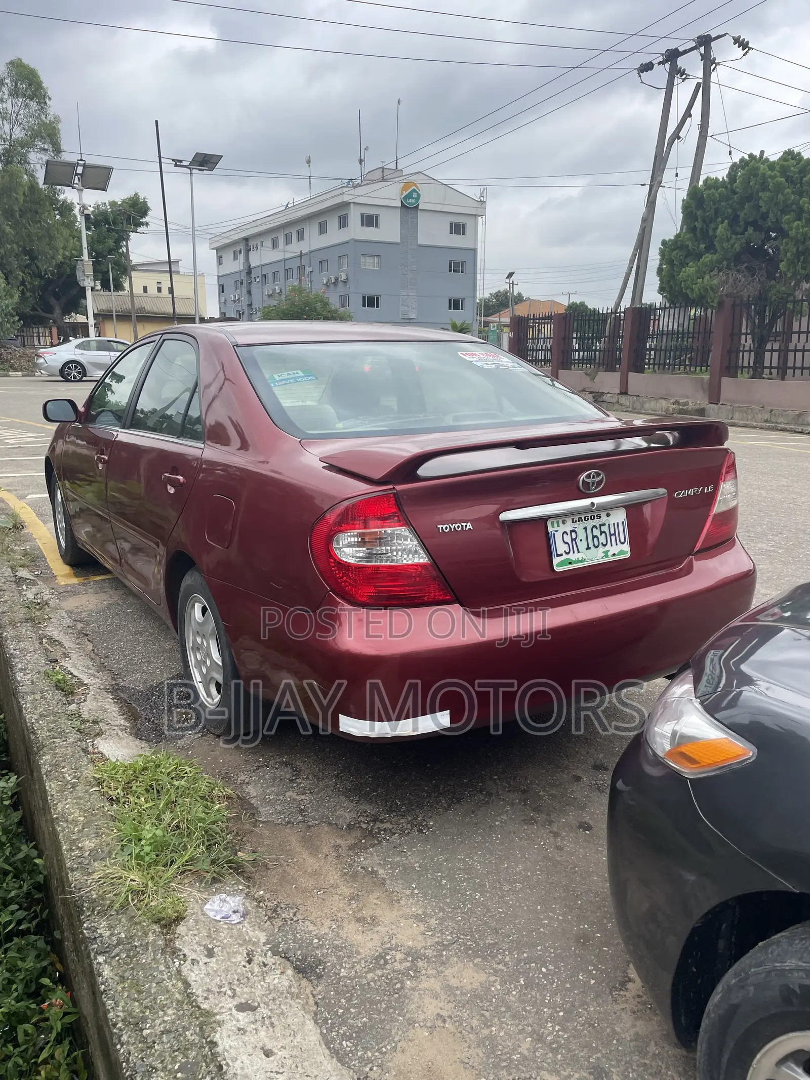 Toyota Camry LE 4dr Sedan (2.4L 4cyl 5M) 2004 Red