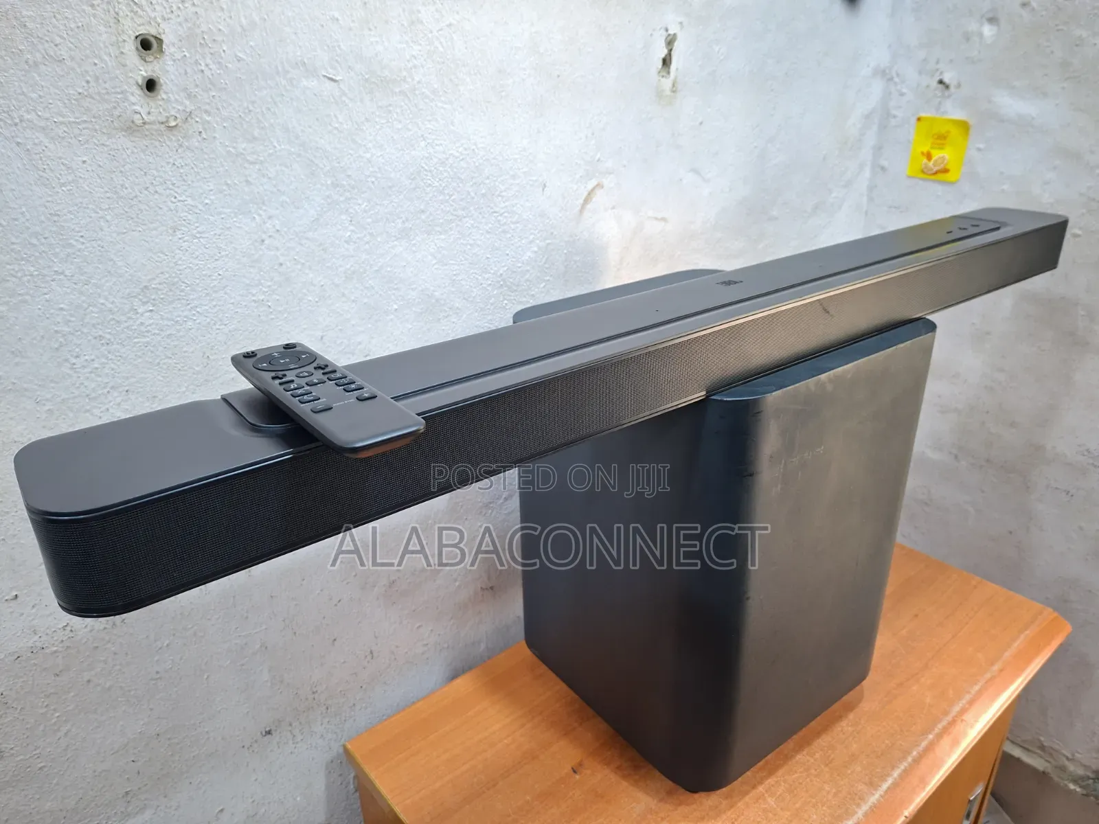 JBL BAR 500 Soundbar With Its Wireless Subwoofer