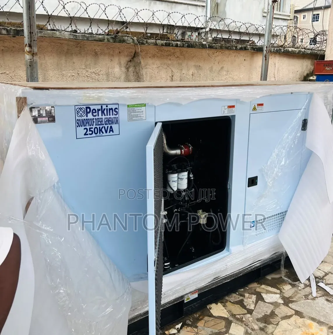 Original 250kva Perkins England Industrial Super Silent Generator Set