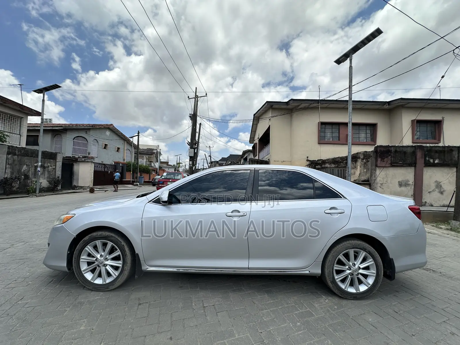 Toyota Camry XLE 4dr Sedan (2.5L 4cyl 6A) 2014 Silver