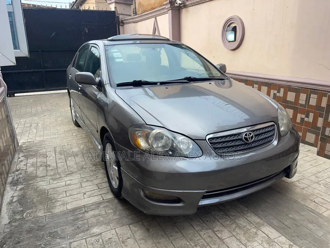 Toyota Corolla 2006 Gray