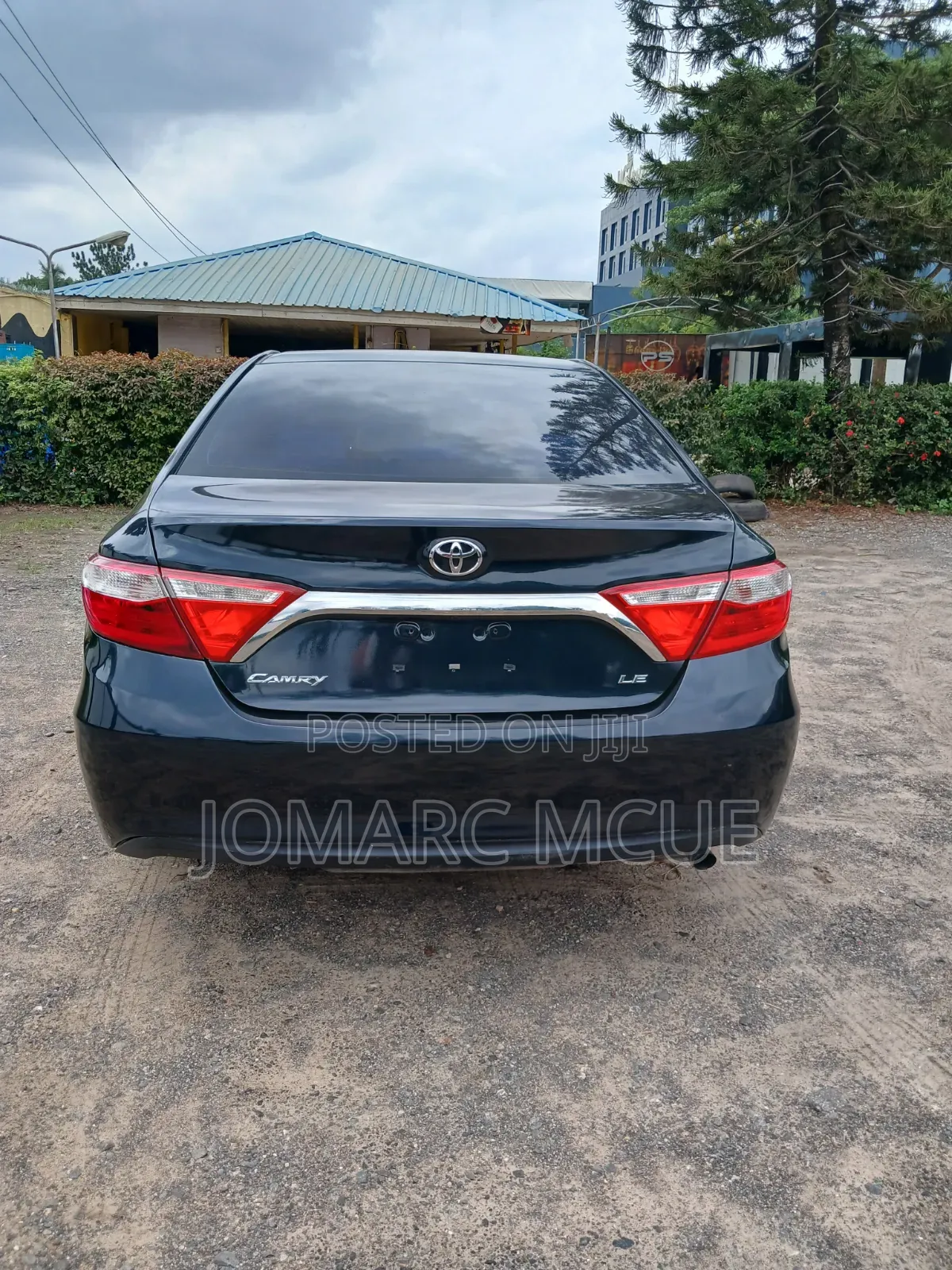 Toyota Camry LE 4dr Sedan (2.5L 4cyl 6A) 2015 Gray