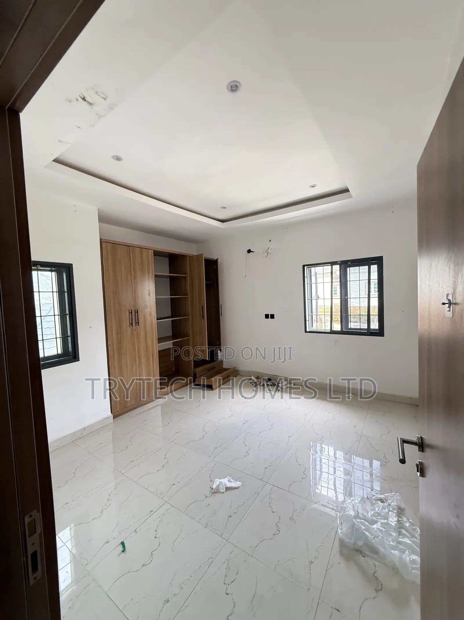 4bdrm Duplex in Mab Global, Bunkoro for rent