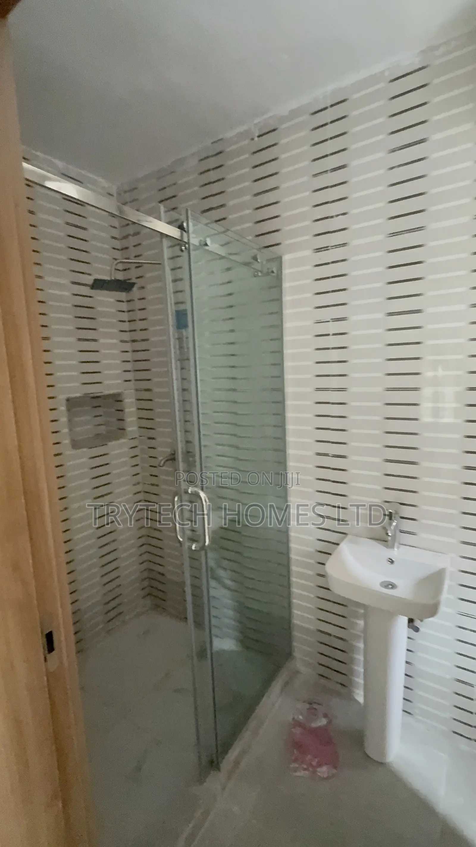2bdrm Block of Flats in 6Th Avenue Gwarinpa, Bunkoro for rent