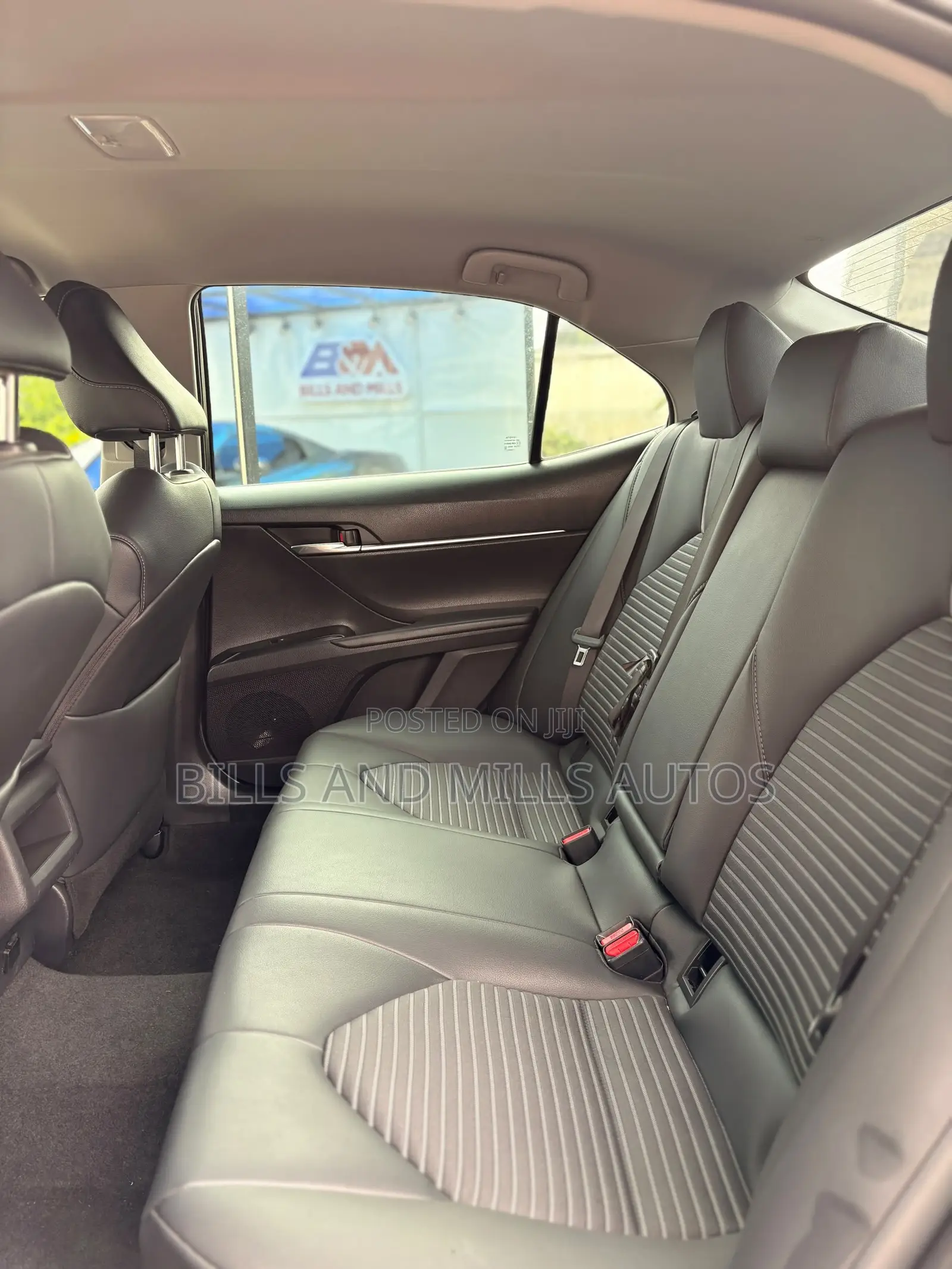 Toyota Camry SE FWD 2020 Black