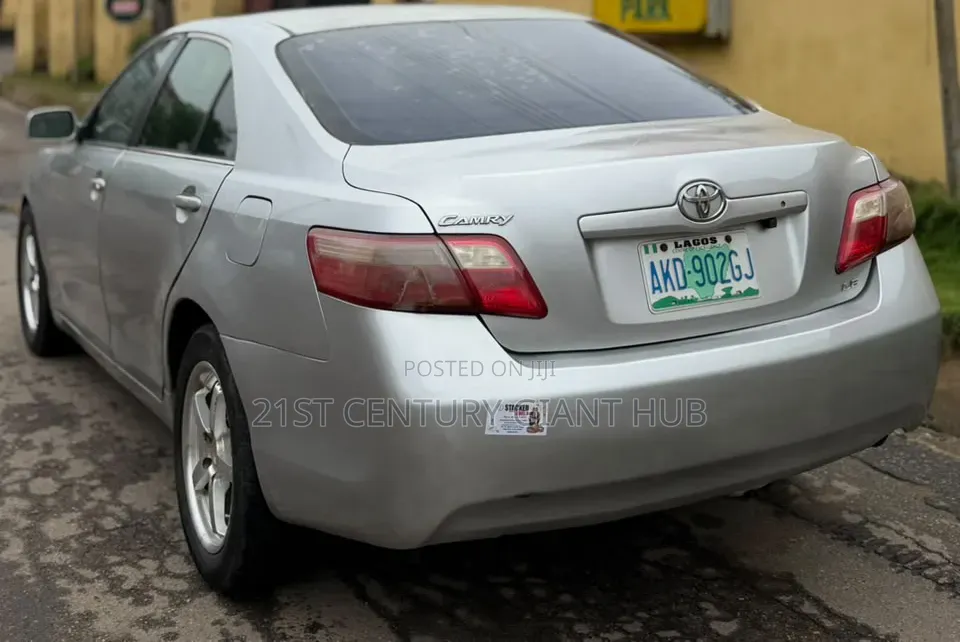 Toyota Camry LE 4dr Sedan (2.4L 4cyl 5A) 2008 Silver