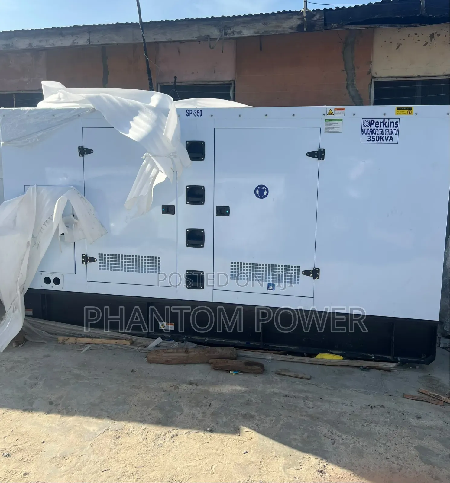 Brand New 350kva Perkins England 100% Copper Soundproof Generator Set