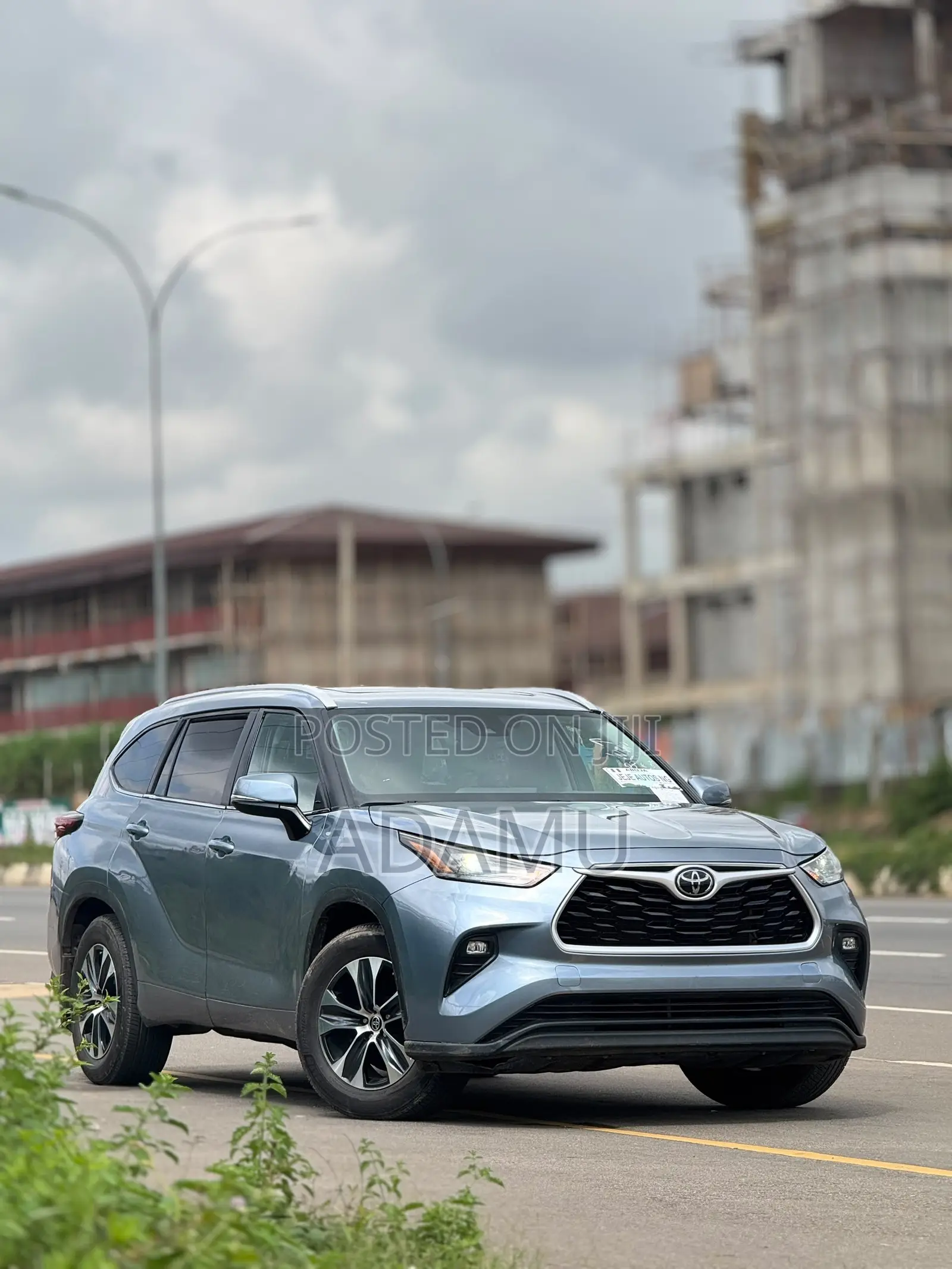 Toyota Highlander XLE AWD 2024 Gray