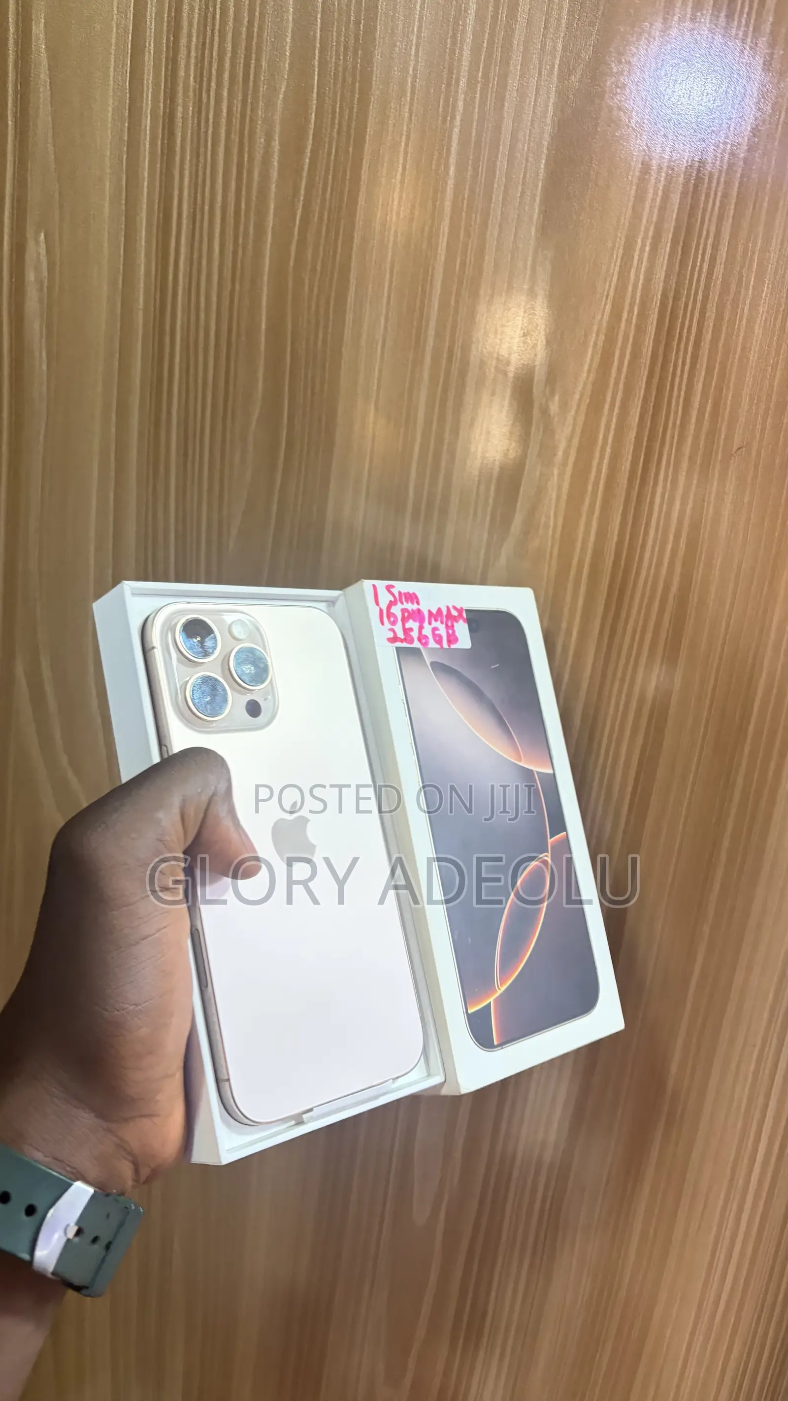 Apple iPhone 16 Pro Max 256 GB Gold