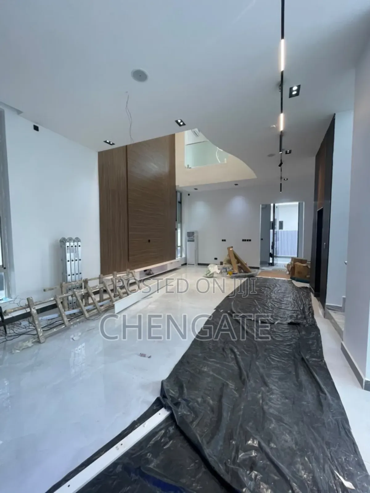 Furnished 6bdrm Duplex in Banana Island for sale