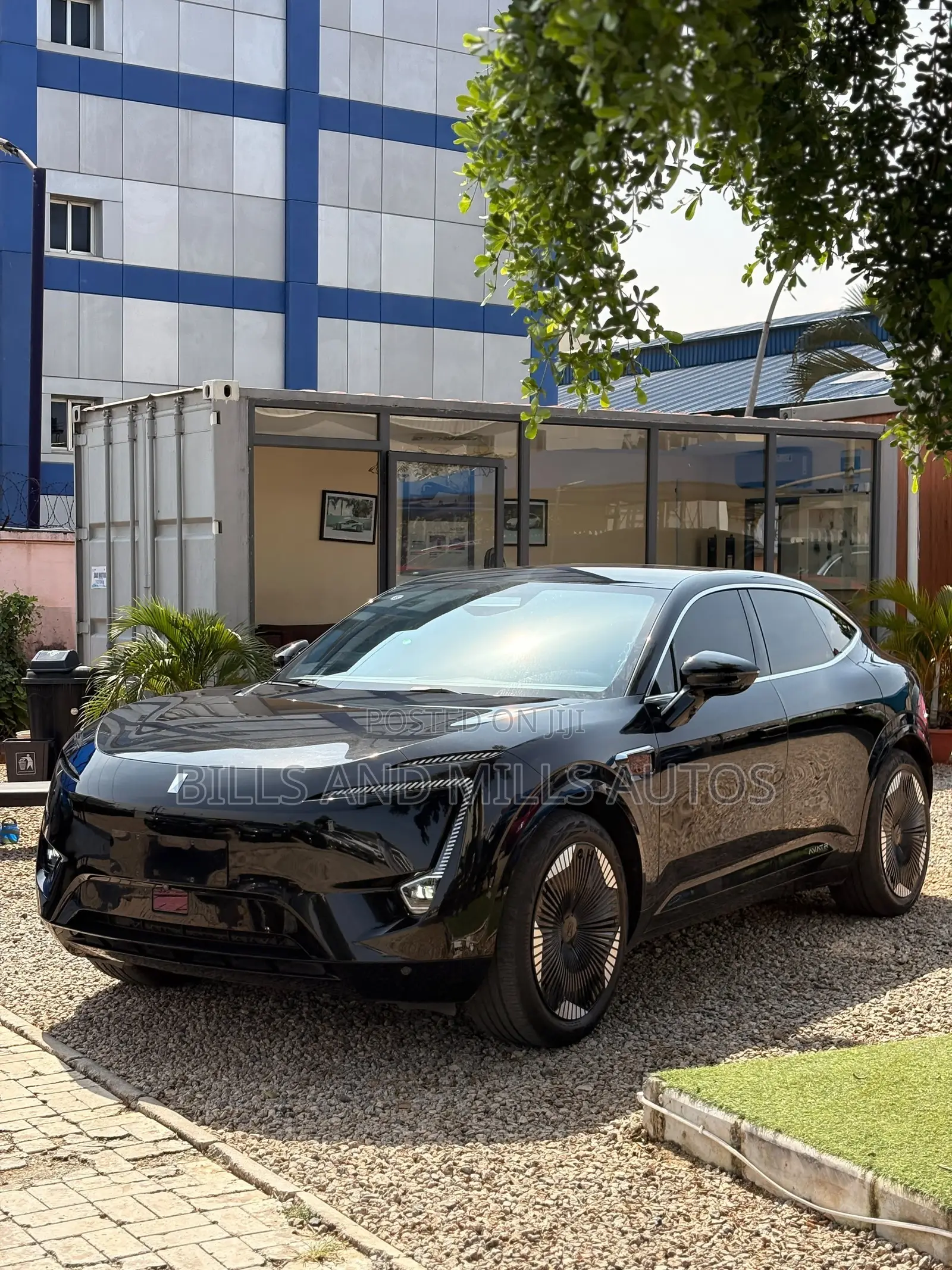 Avatr 11 313hp RWD 2024 Black