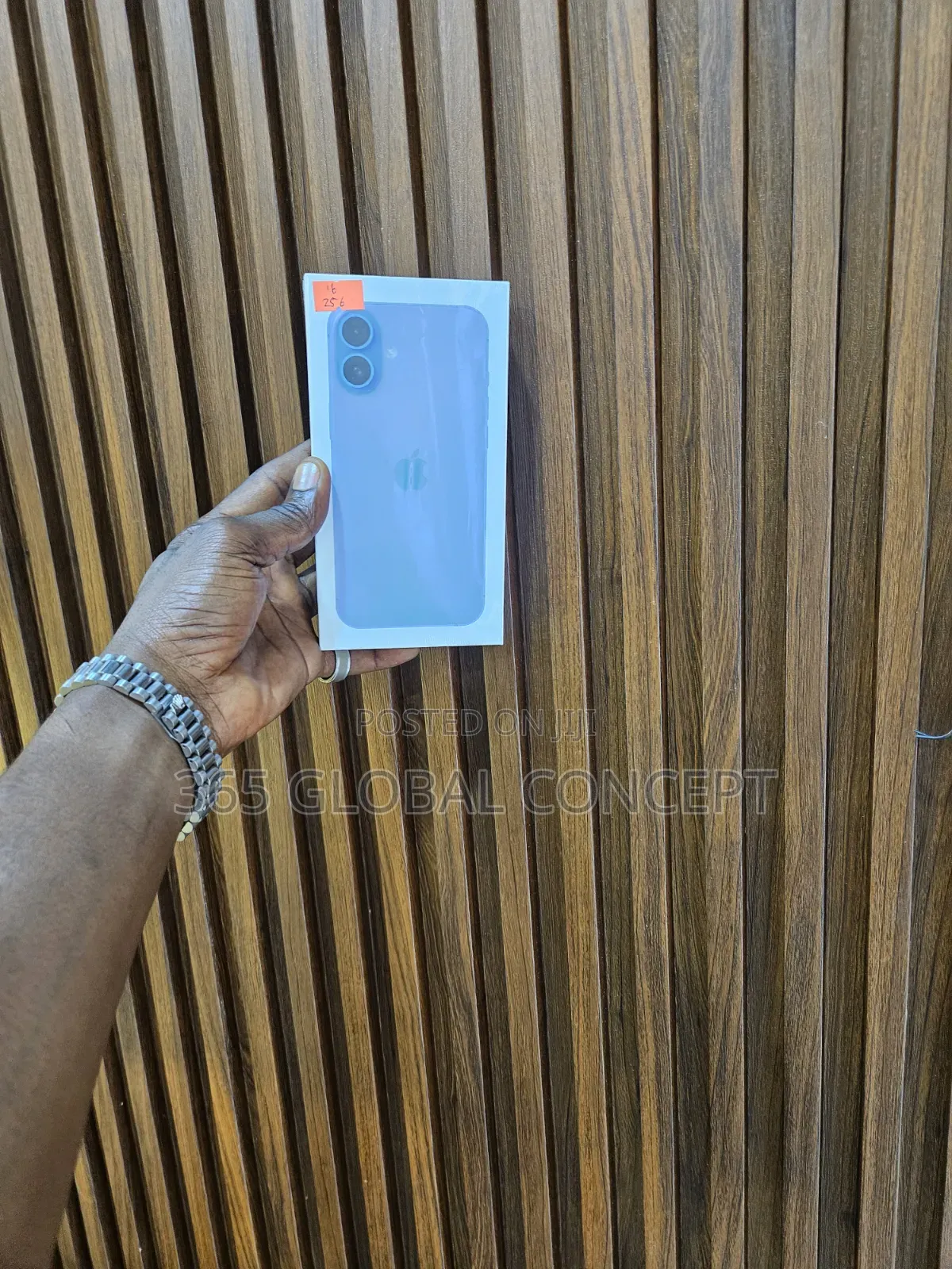 New Apple iPhone 16 256 GB Blue