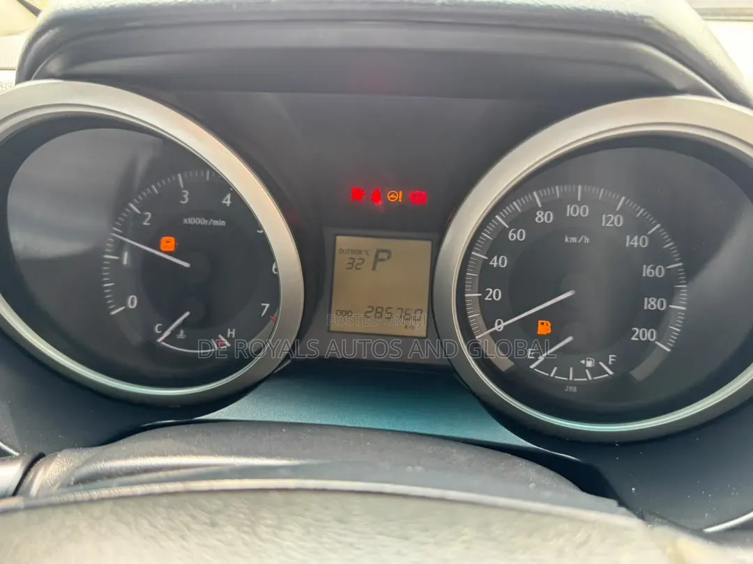 Toyota Land Cruiser Prado 2013 Silver