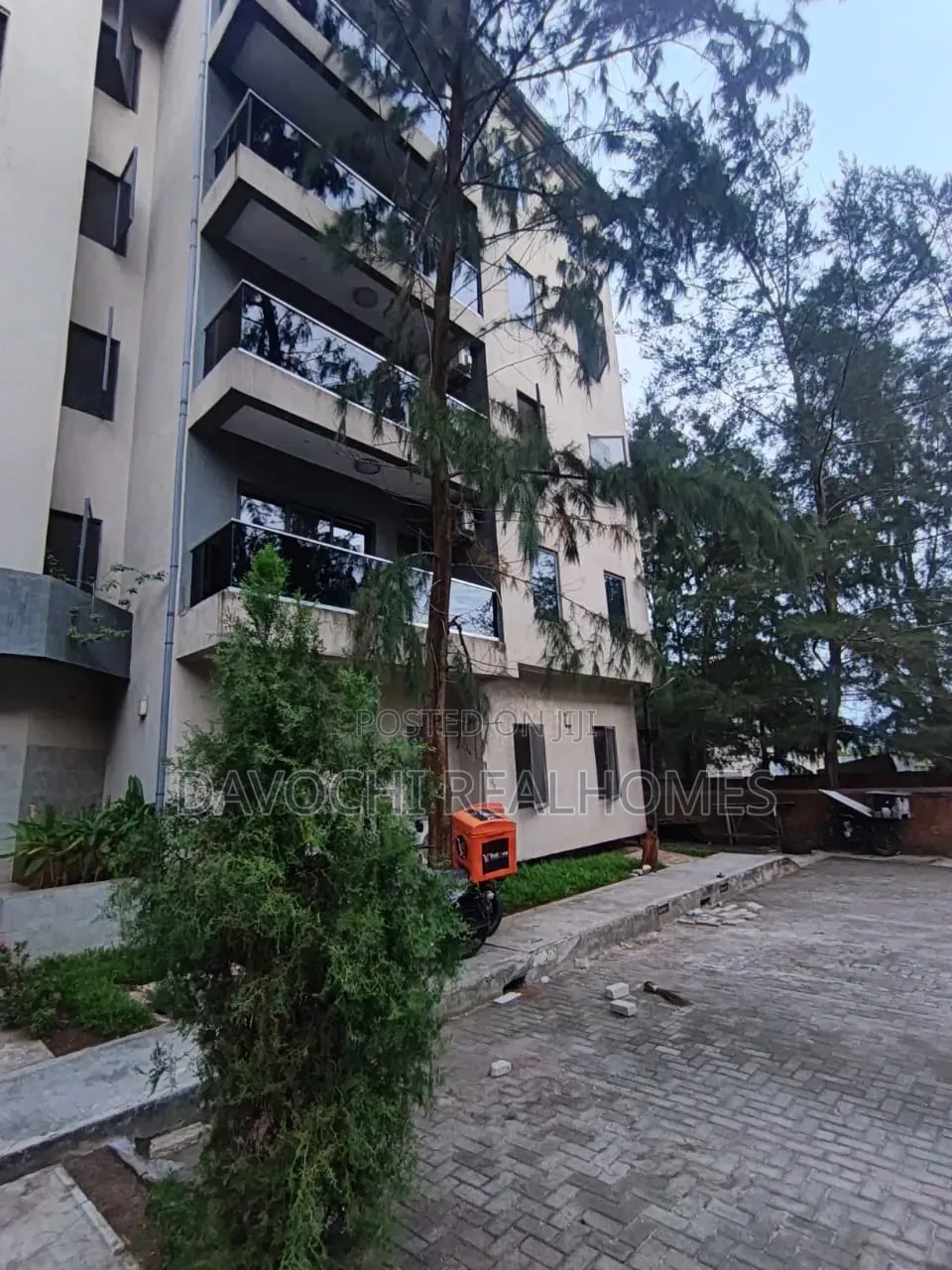 Mini Flat in Ikota for sale
