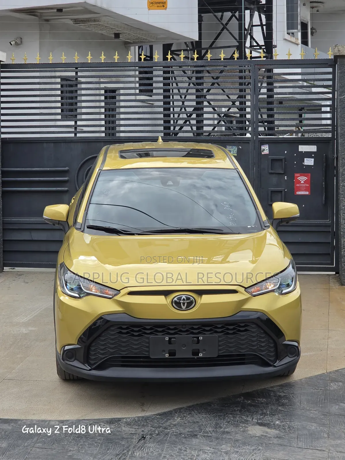 Toyota Frontlander 2023 Gold