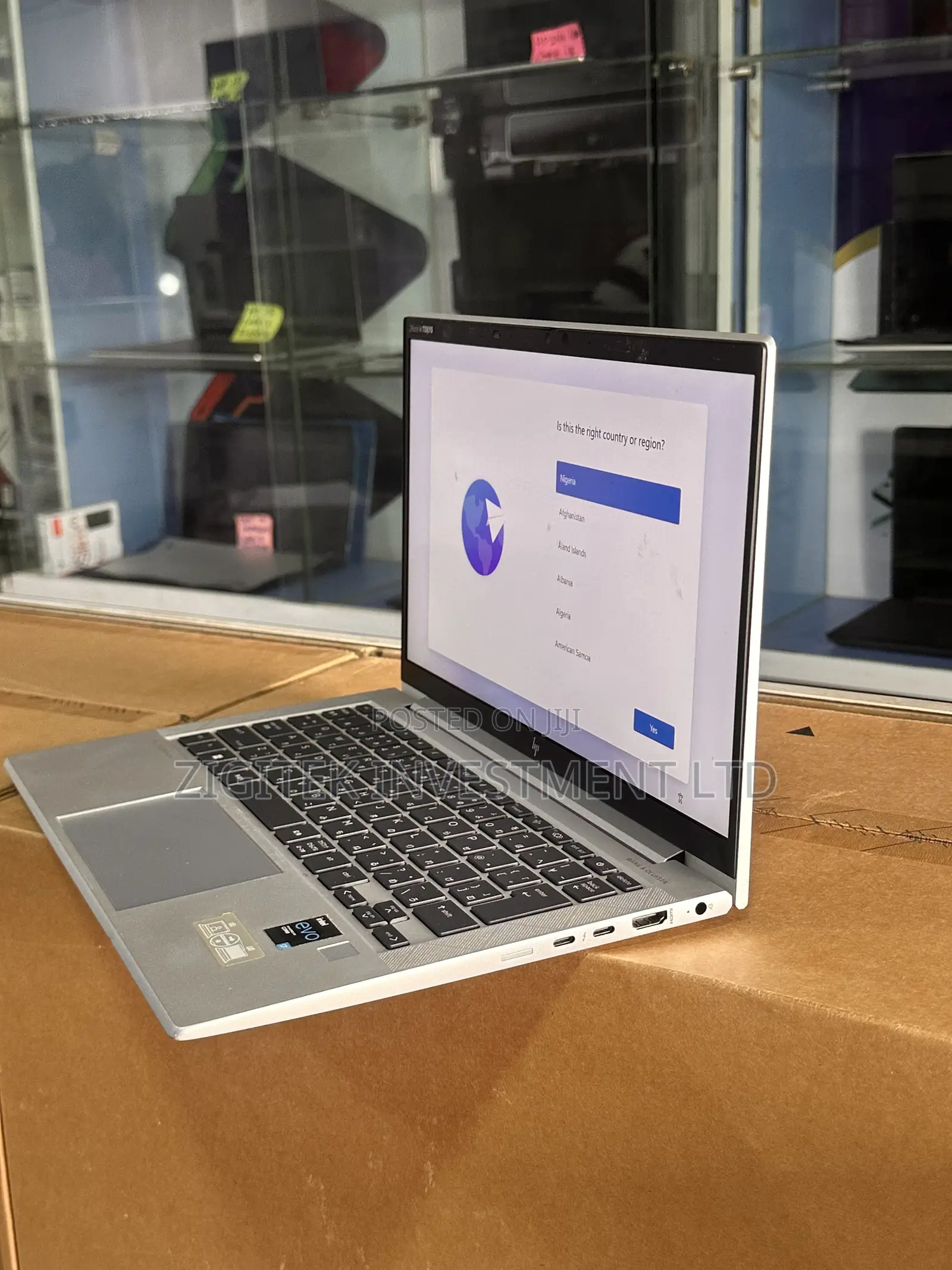 Laptop HP EliteBook 830 G8 8GB Intel Core i7 SSD 512GB