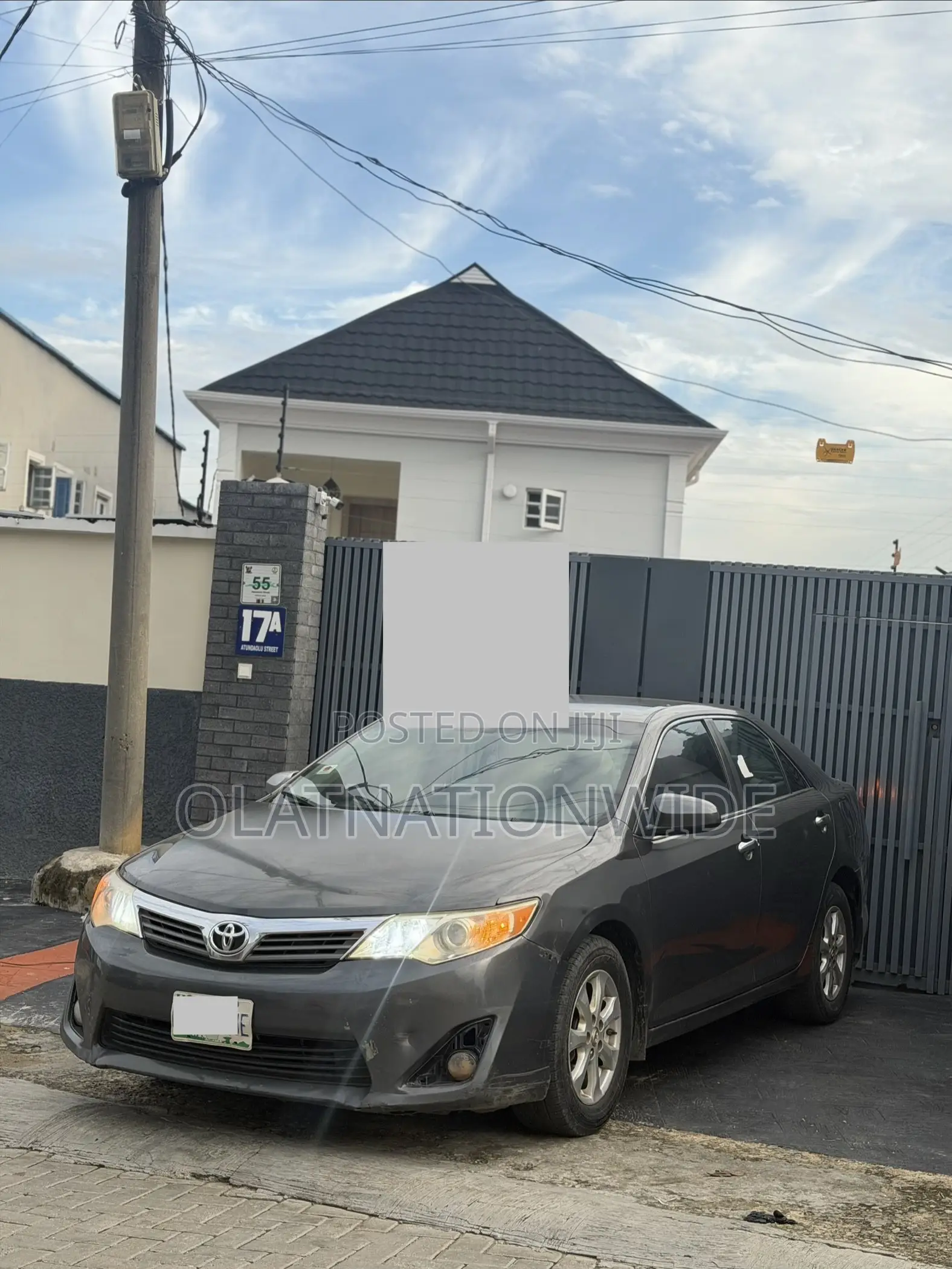 Toyota Camry L 4dr Sedan w/Prod. End 11/13 (2.5L 4cyl 6A) 2014 Gray