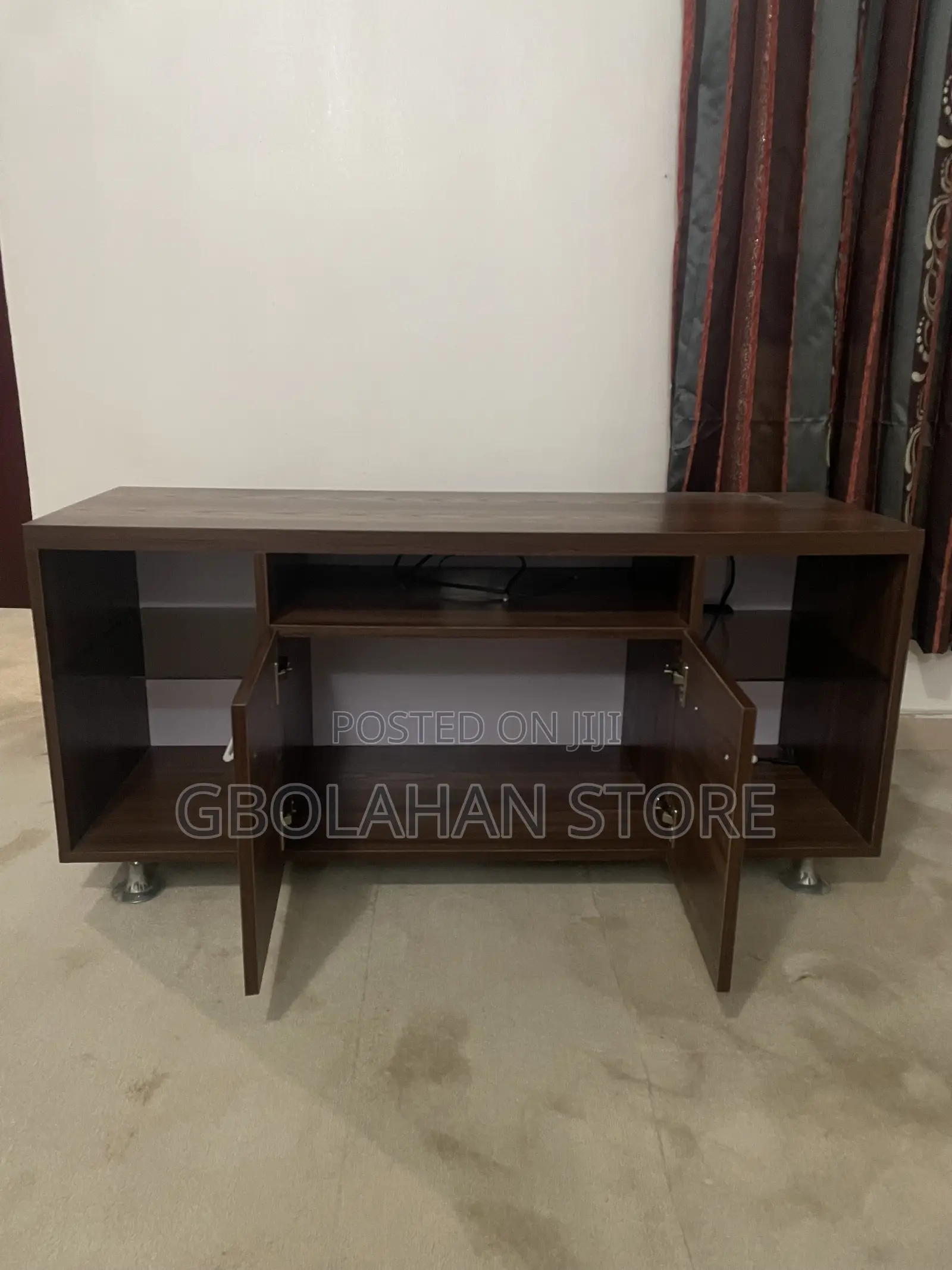 55 Inch TV Stand