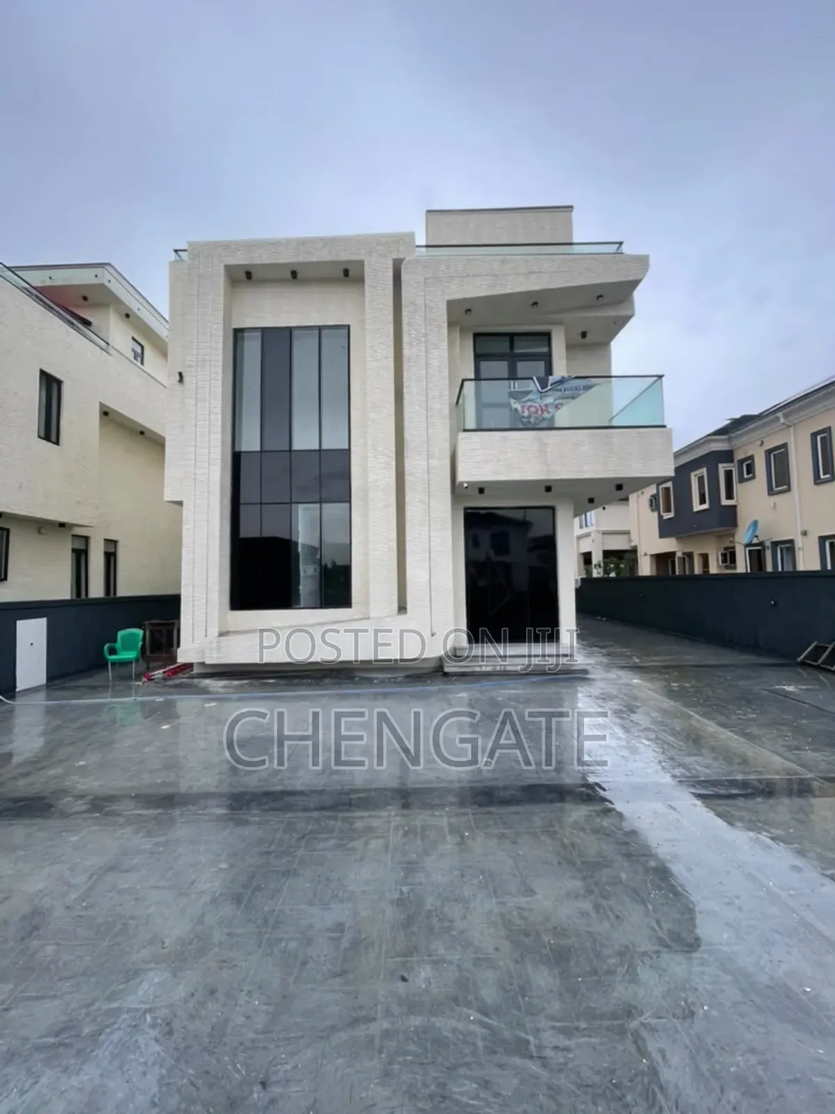 5bdrm Duplex in Ajah for sale