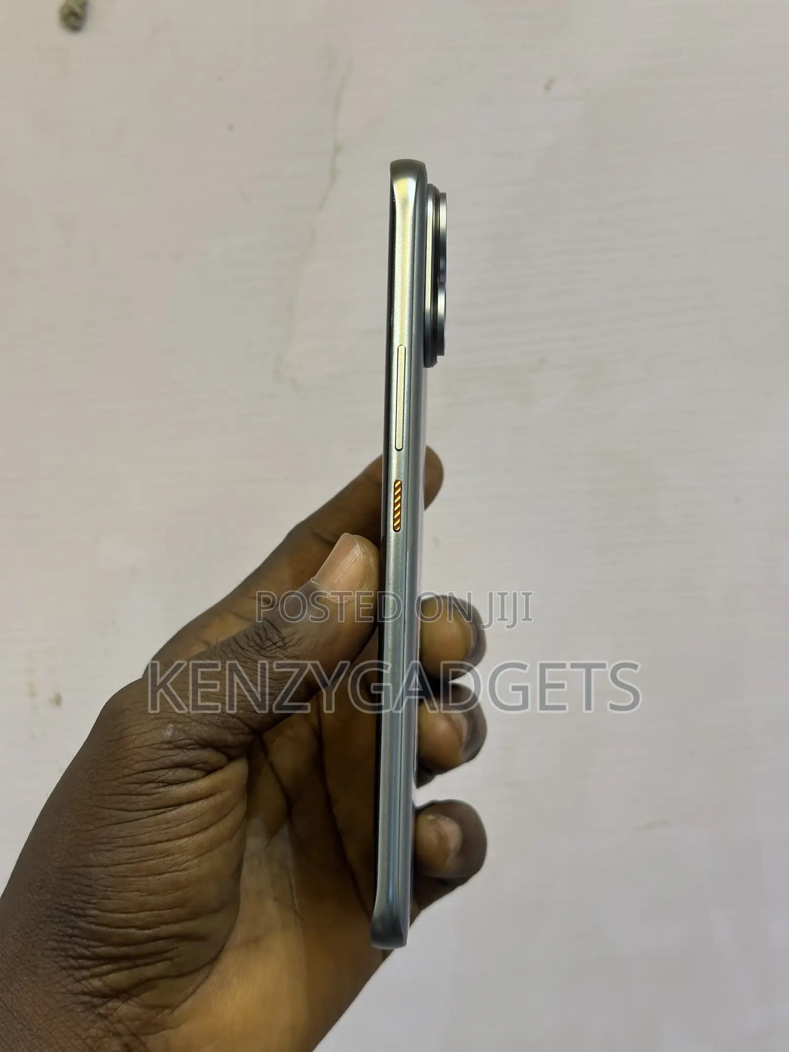Tecno Pova Curve 2 5G 256 GB