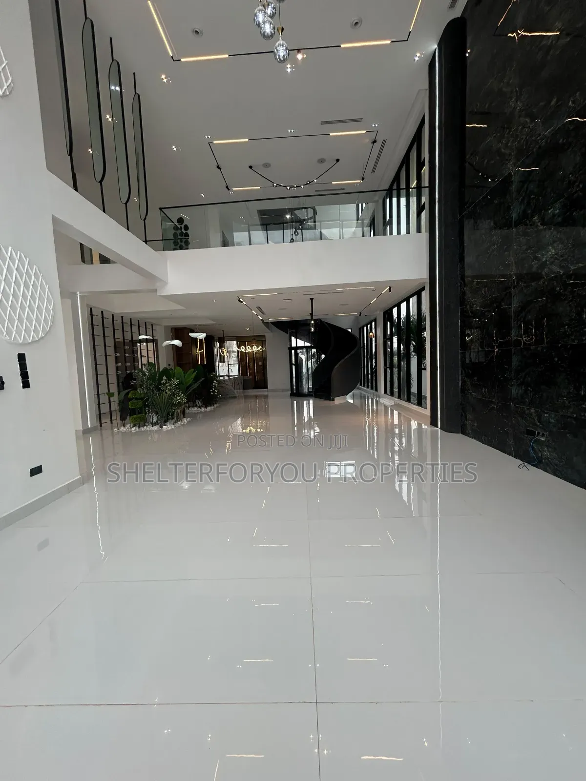5bdrm Duplex in Osapa london for sale