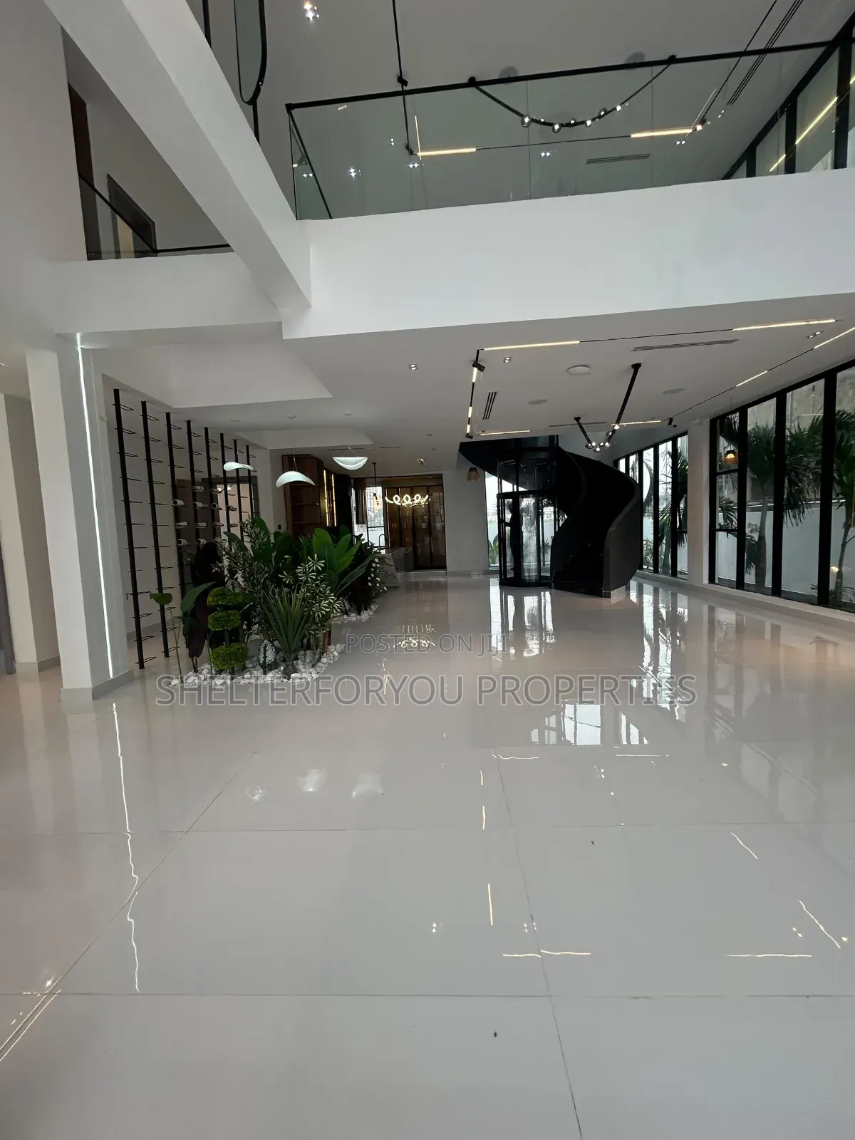 5bdrm Duplex in Osapa london for sale